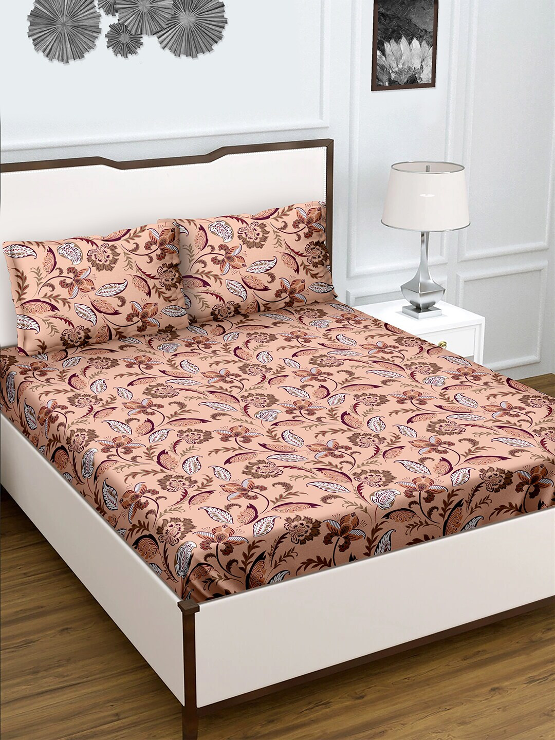 

HERE&NOW Peach & White Floral Printed 180 TC King Bedsheet With 2 Pillow Covers