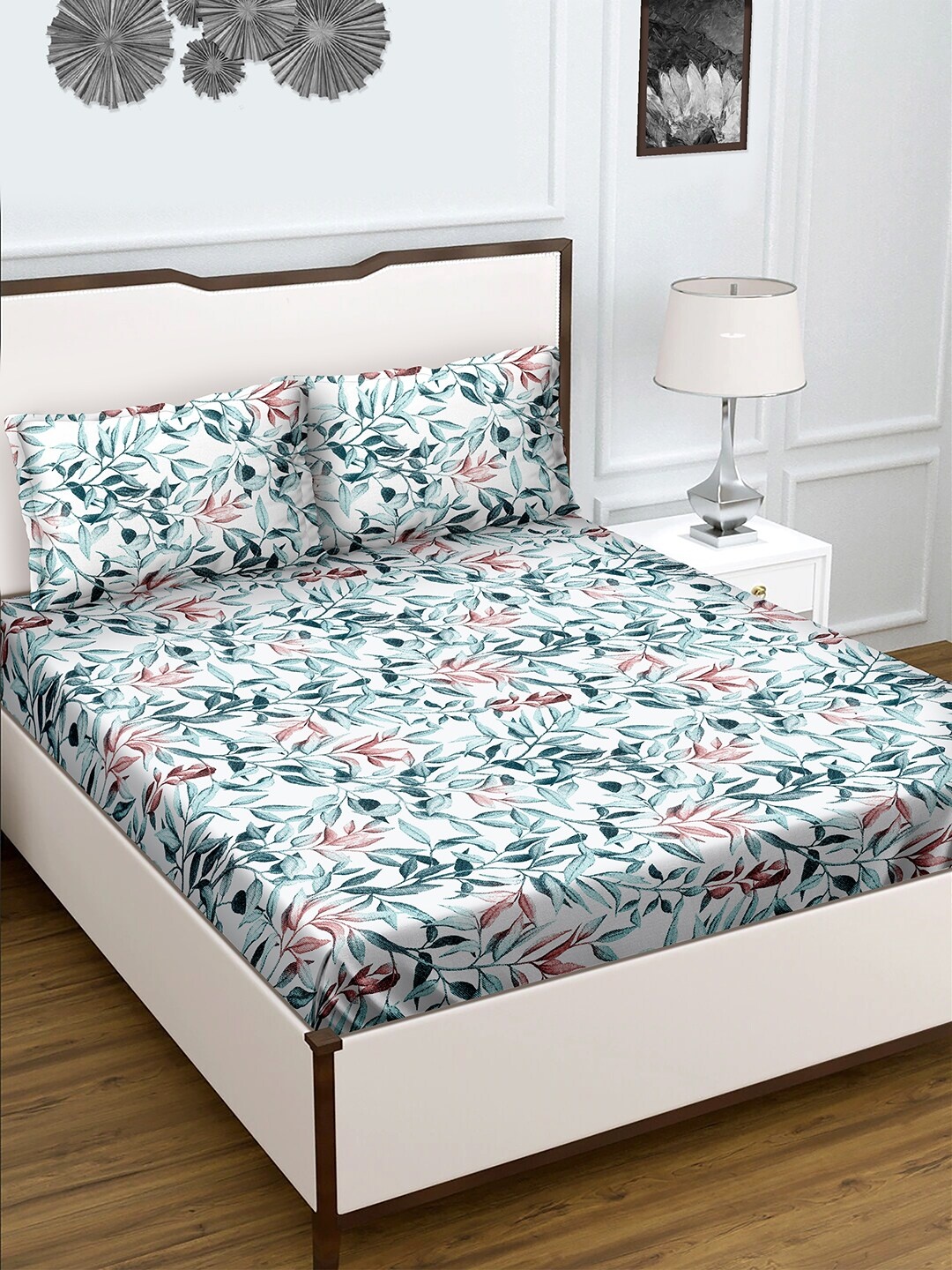 

HERE&NOW White & Blue Floral Printed 180 TC King Bedsheet & 2 Pillow Covers