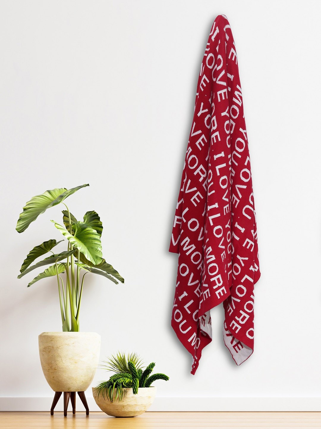 

Pluchi Red & White Valentine Printed Cotton Blanket Throw