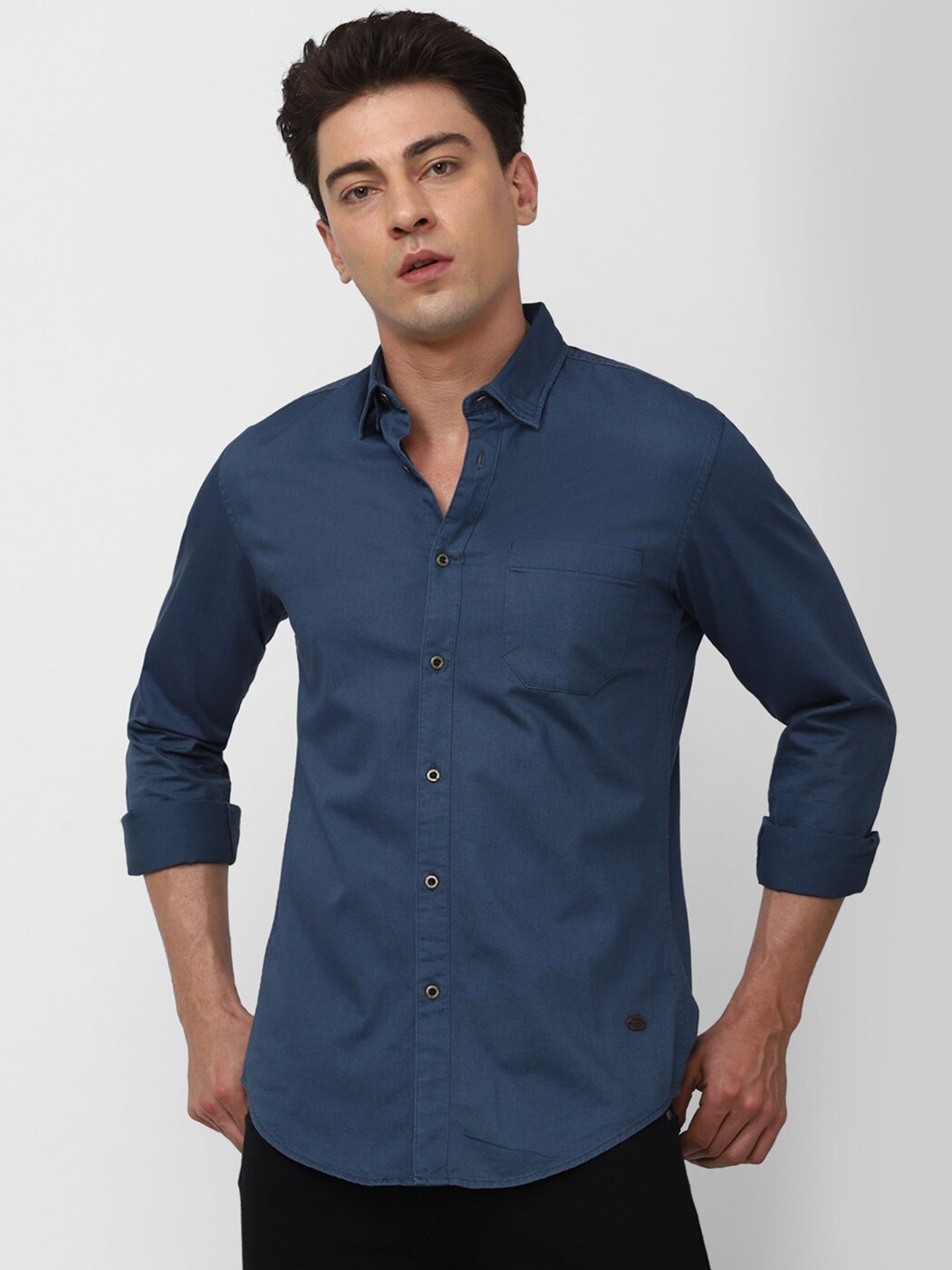 

Peter England Casuals Spread Collar Slim Fit Pure Cotton Shirt, Blue