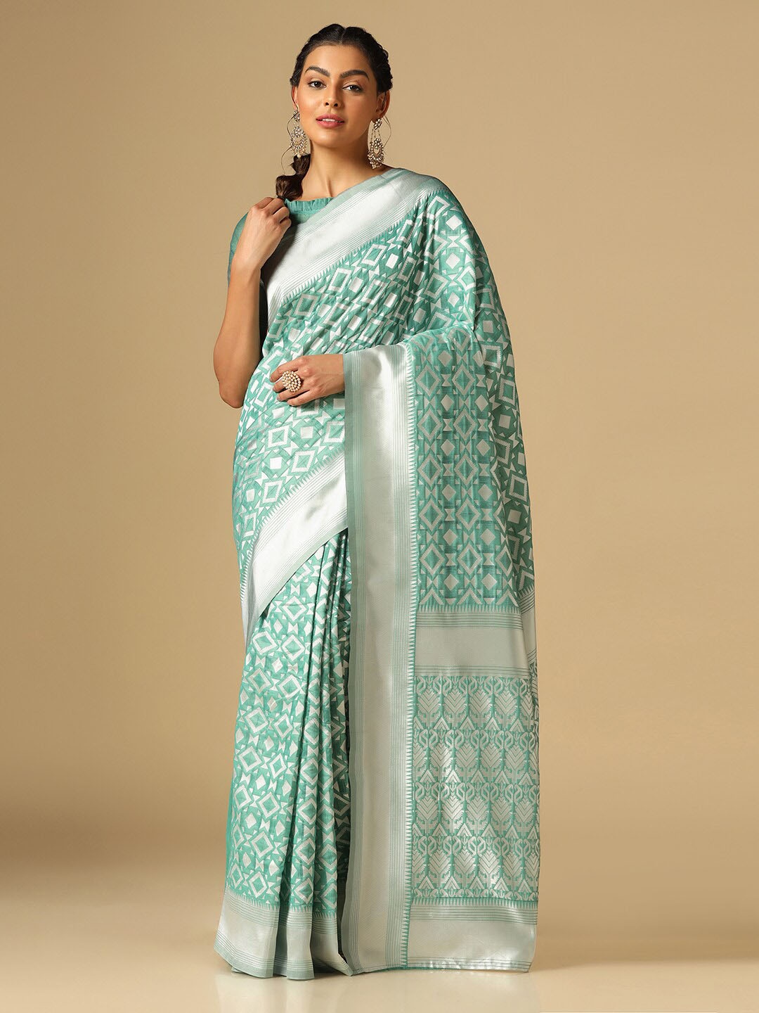 

SIRIL Geometric Woven Design Zari Saree, Green