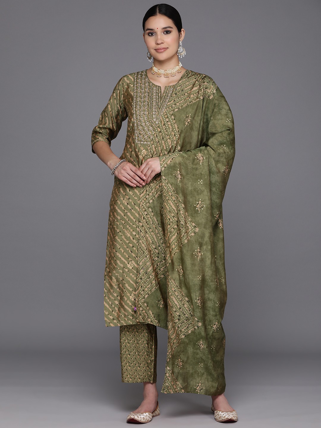 

Libas Women Ethnic Motifs Yoke Design Thread Work Kurta with Trousers & With Dupatta, Olive