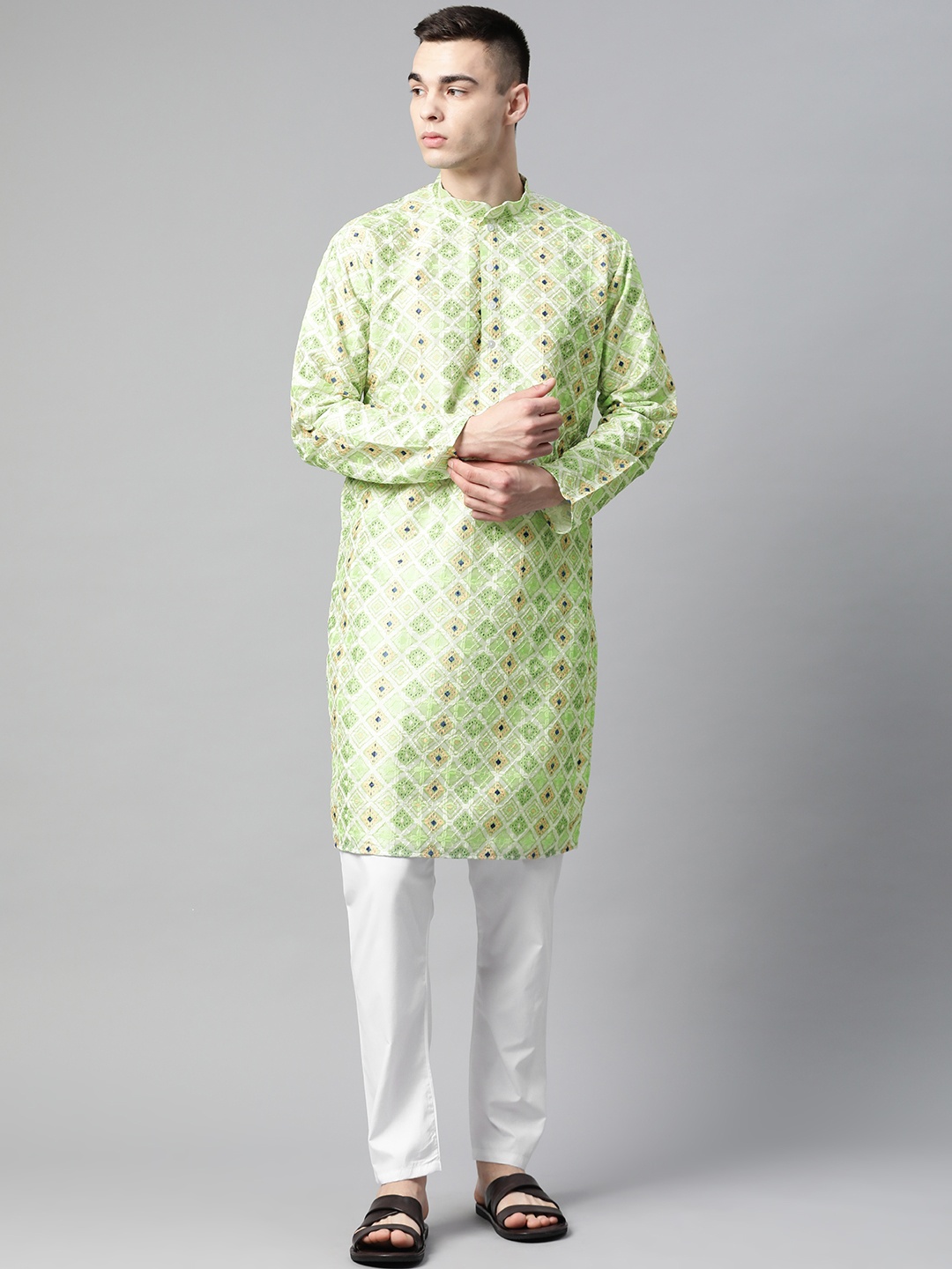 

MANQ Men Sequinned Embroidered Regular Kurta with Pyjamas, Green