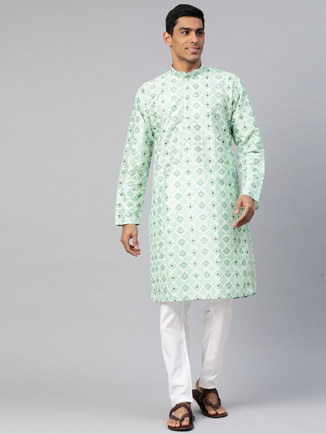 

MANQ Men Embroidered Sequinned Kurta With Pyjamas, Sea green