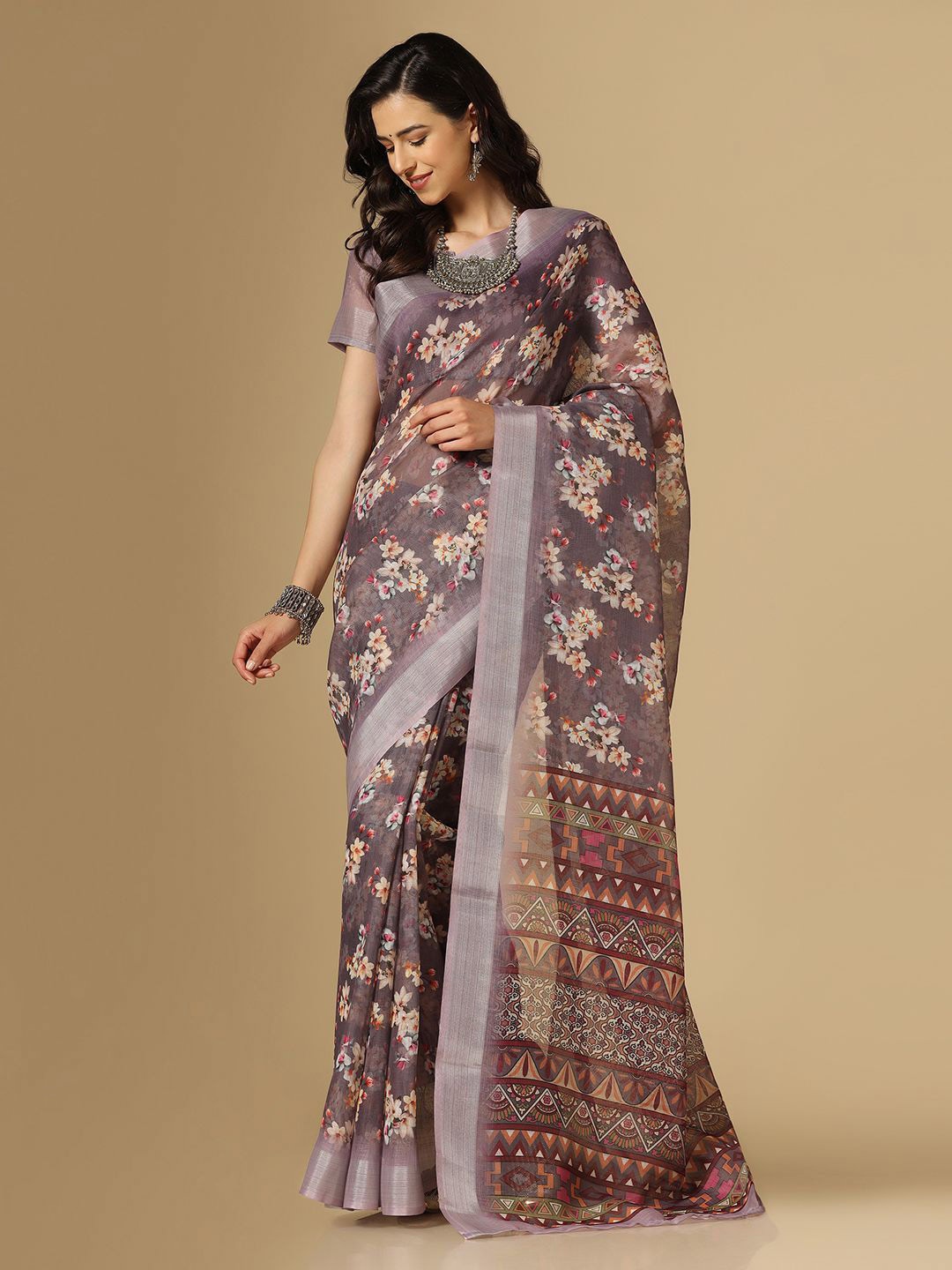 

Satrani Purple & Beige Floral Printed Zari Saree