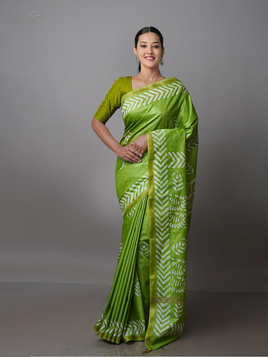 

Unnati Silks Batik Zari Pure Silk Handloom Chanderi Saree, Green
