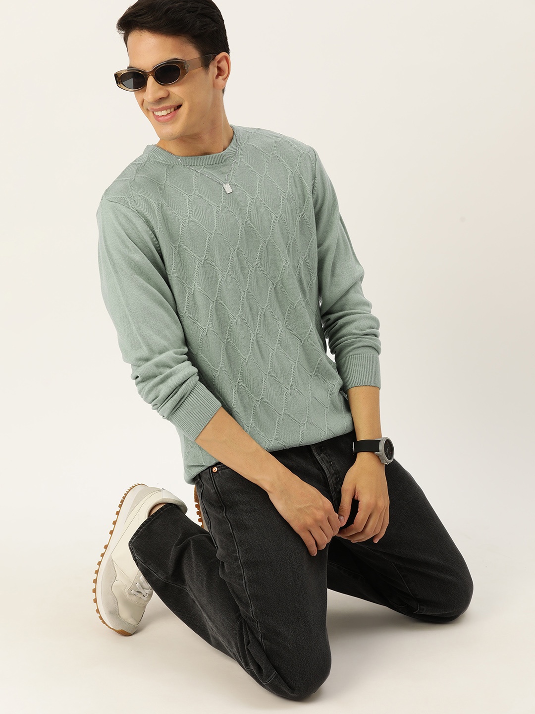 

Mast & Harbour Men Self Design Pullover, Green