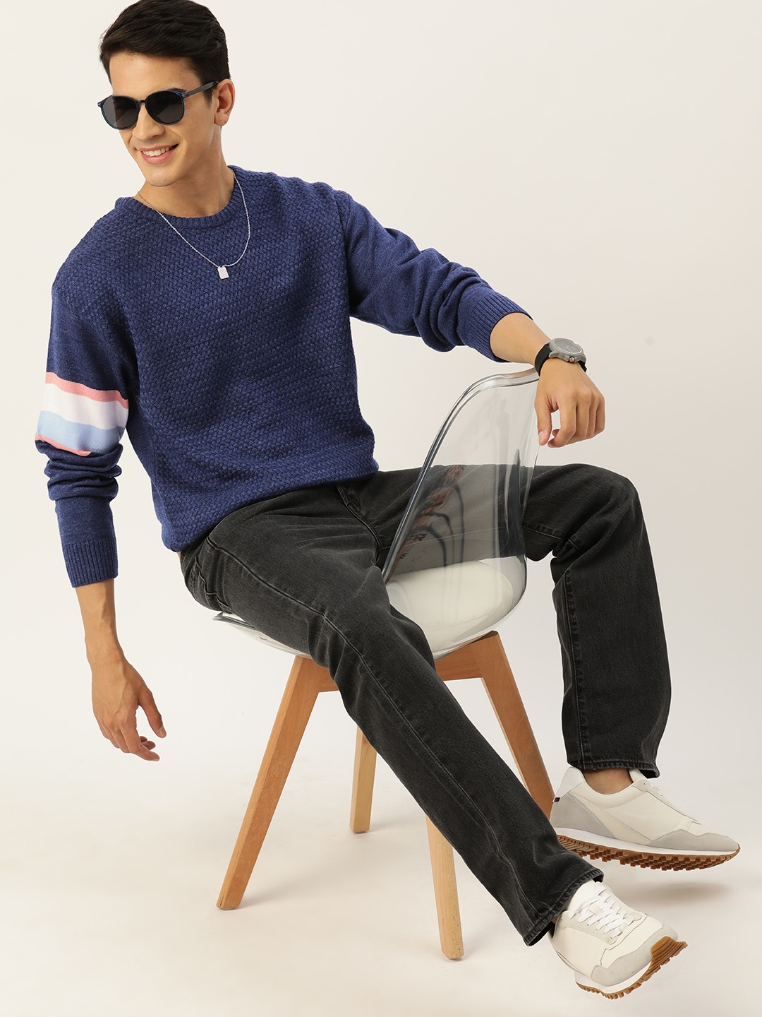 

Mast & Harbour Men Solid Pullover, Navy blue