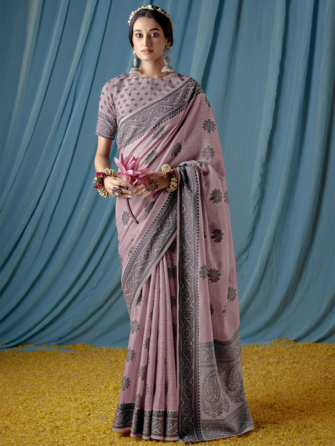 

elora Floral Woven Design Zari Pure Linen Banarasi Saree, Purple