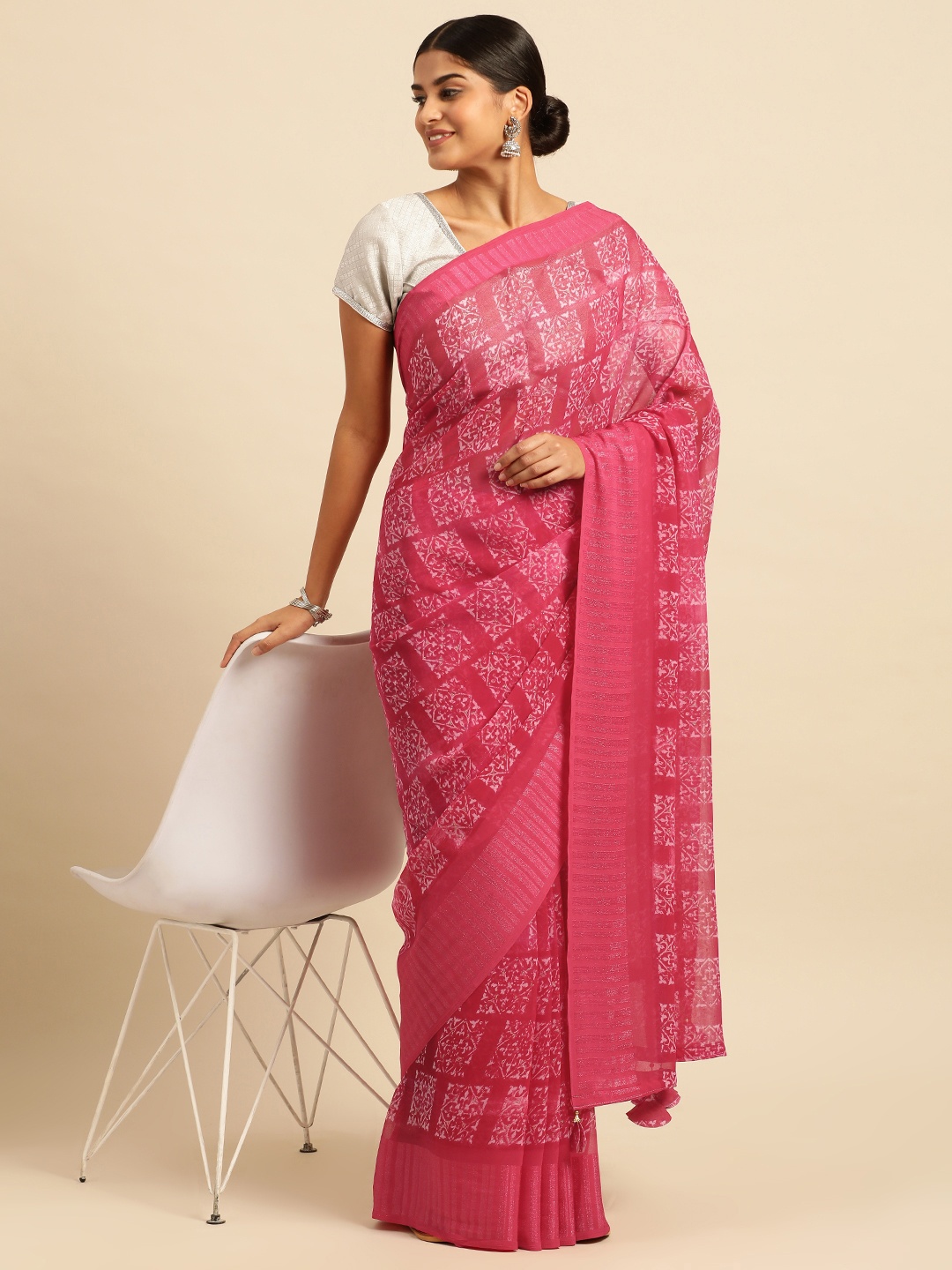 

Triveni Ethnic Motifs Stones-Studded Pure Georgette Saree, Pink