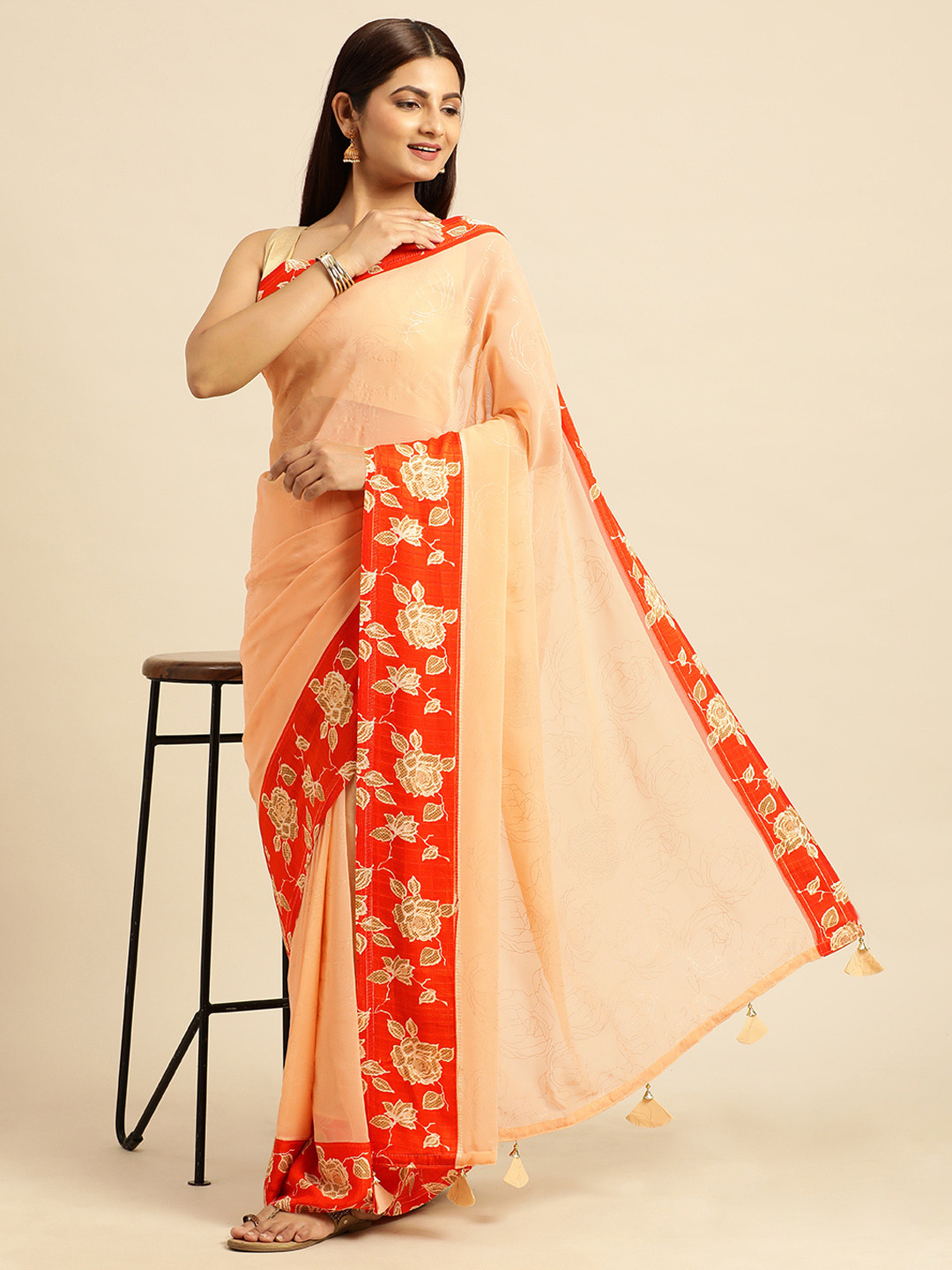 

Triveni Floral Pure Georgette Saree, Orange