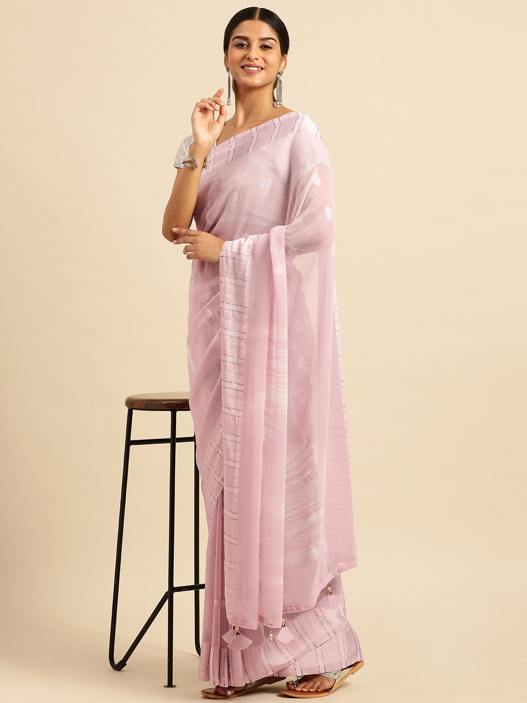 

Triveni Embroidered Pure Georgette Saree, Pink
