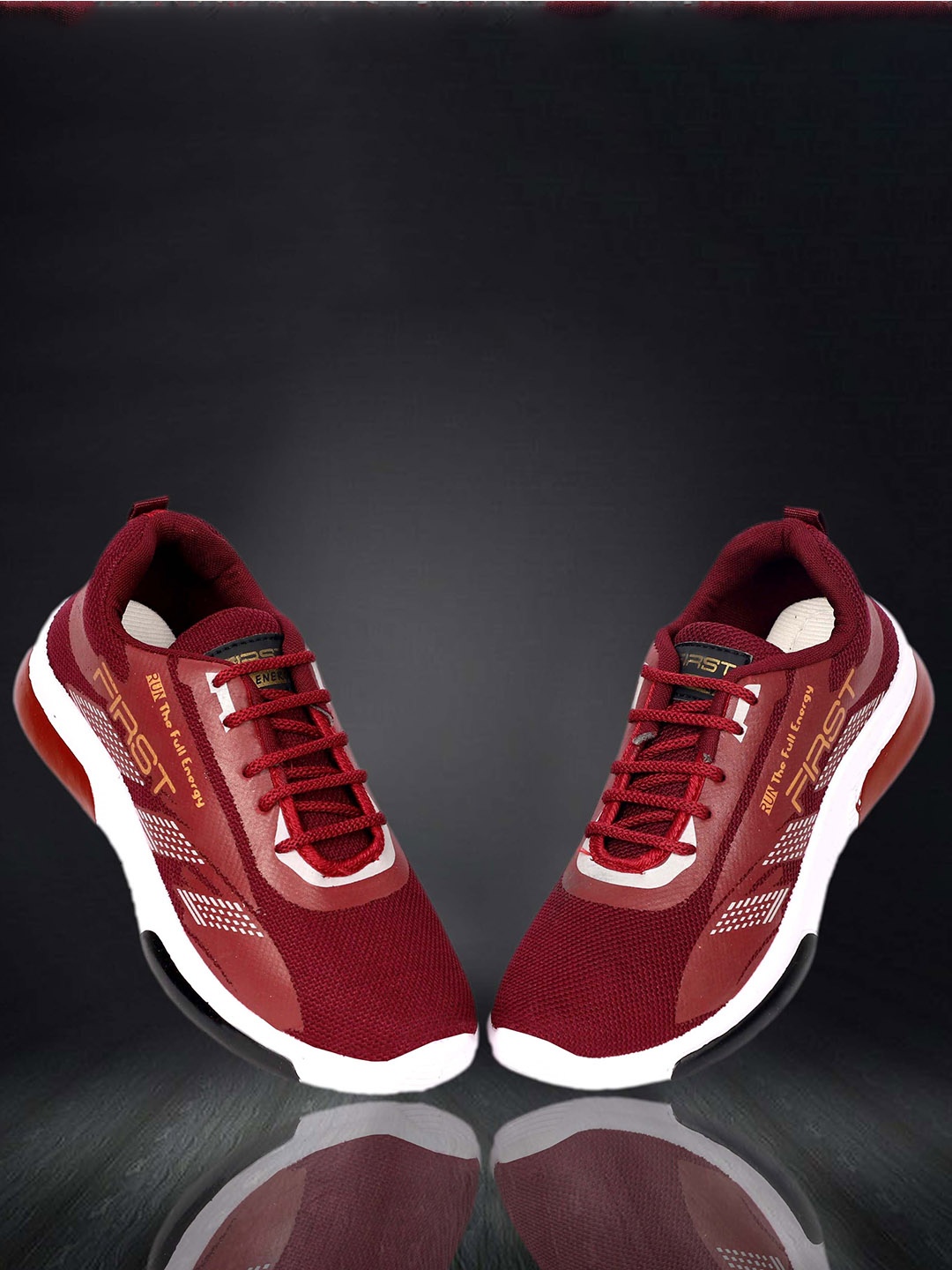 

aadi Men Colourblocked Lightweight Comfort Insole Mesh Contrast Sole Sneakers, Maroon