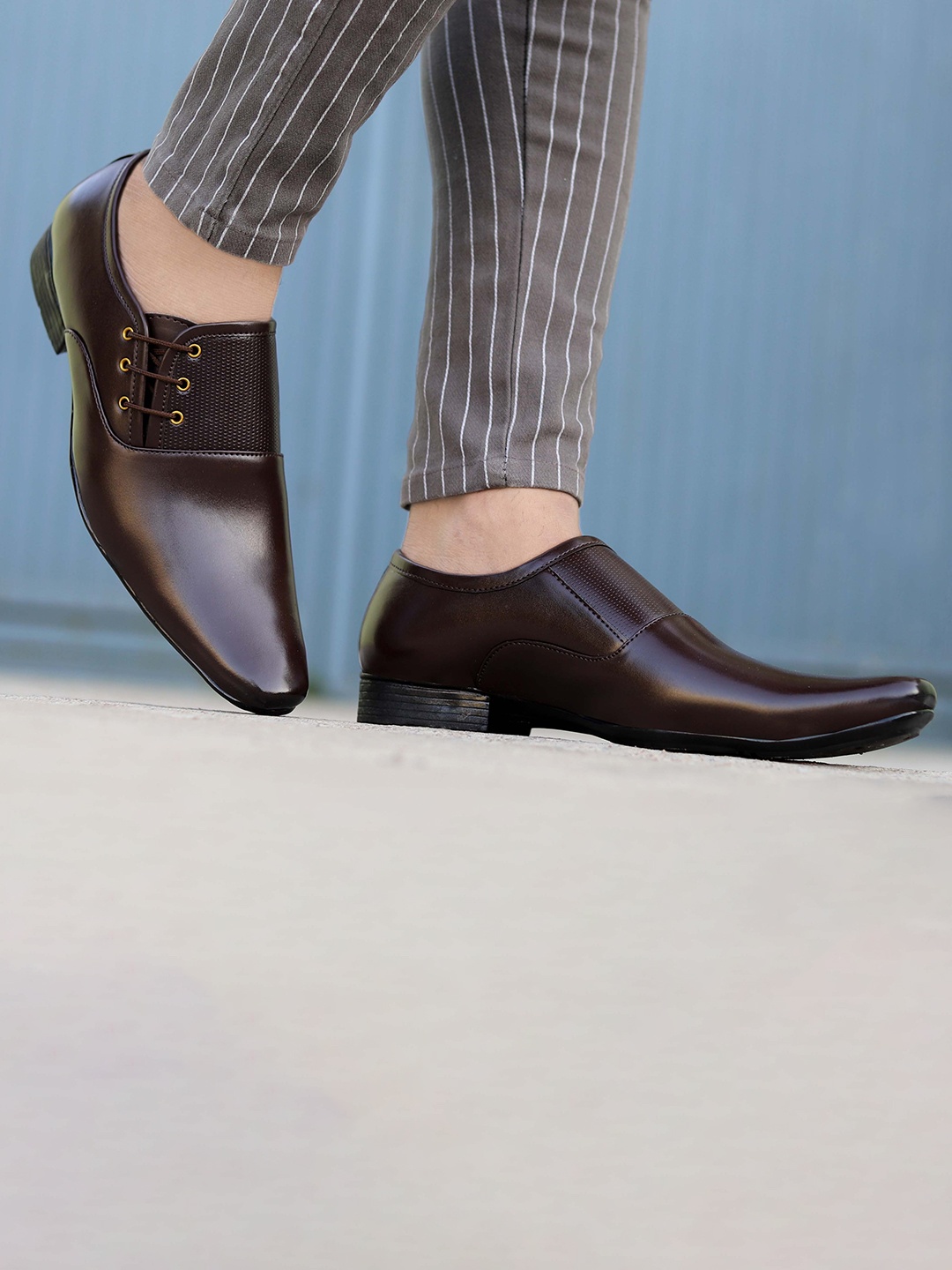 

aadi Men Textured Comfort-Fit Formal Oxfords, Brown
