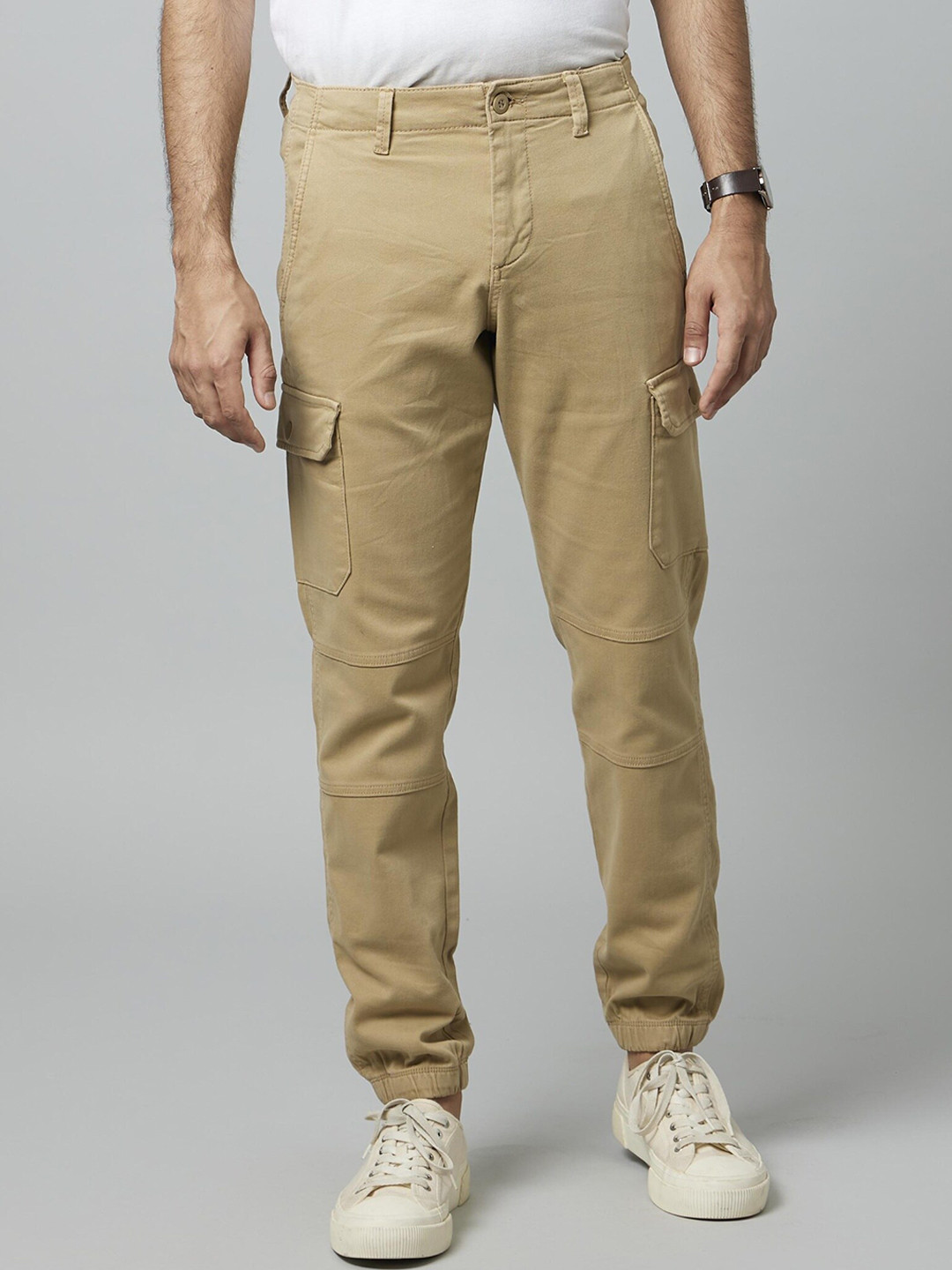 

Celio Men Mid-Rise Cotton Cargos Trousers, Khaki