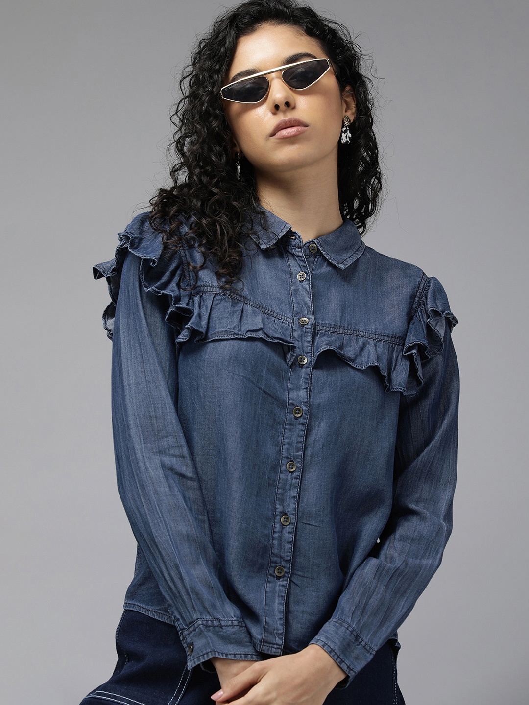 

Roadster Women Opaque Casual Shirt, Navy blue