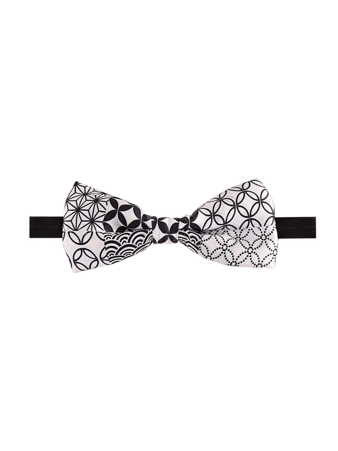 

Blacksmith Men Printed Bow Tie, White