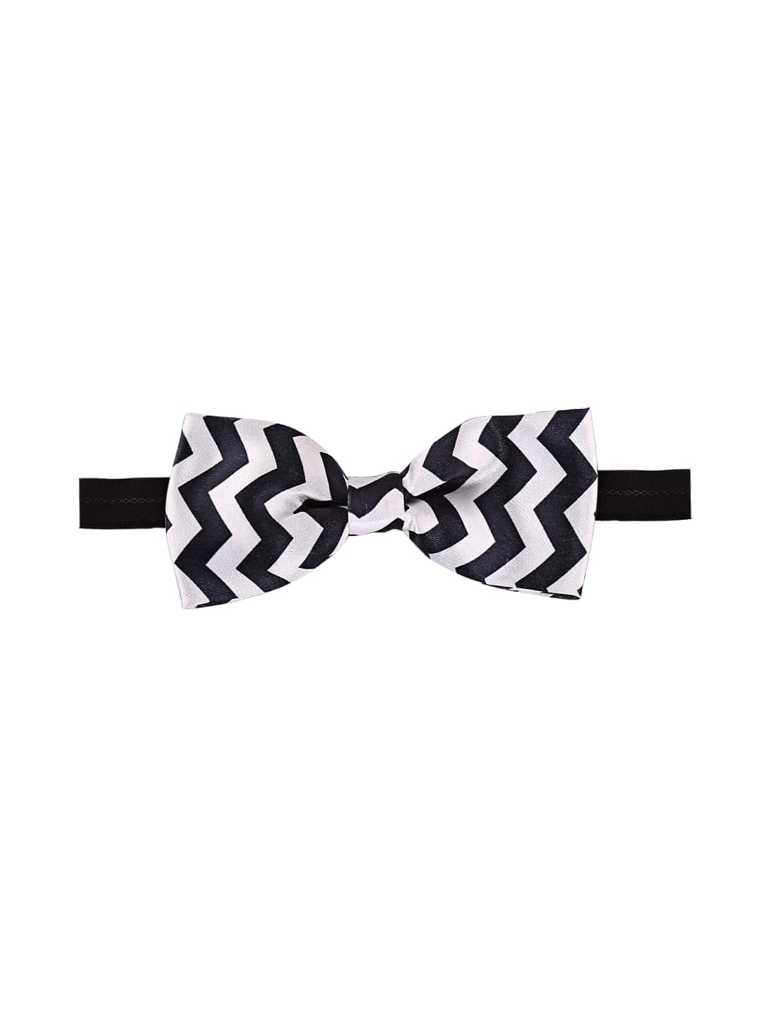 

Blacksmith Men Chevron Printed Satin Bow Tie, Black