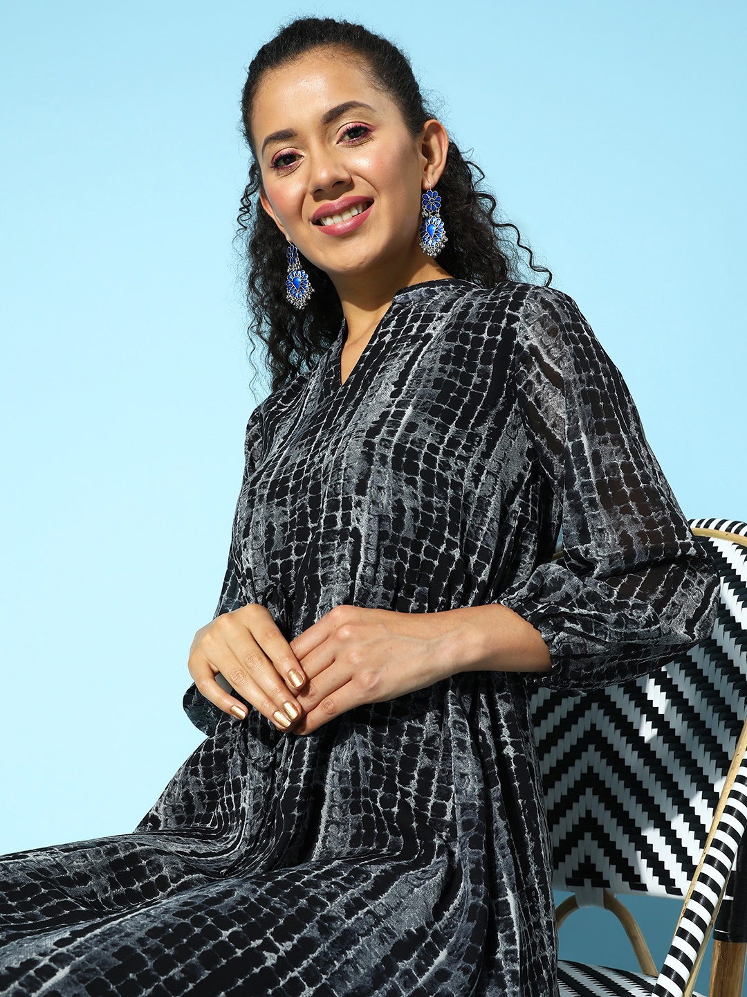 

Varanga Printed Puff Sleeve Georgette A-Line Dress, Black