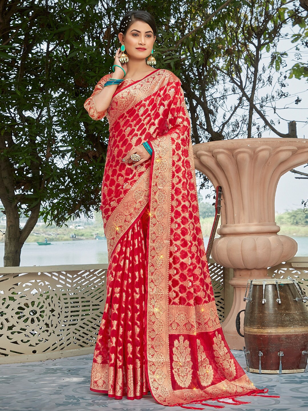 

SANGAM PRINTS Floral Woven Design Zari Organza Saree, Red