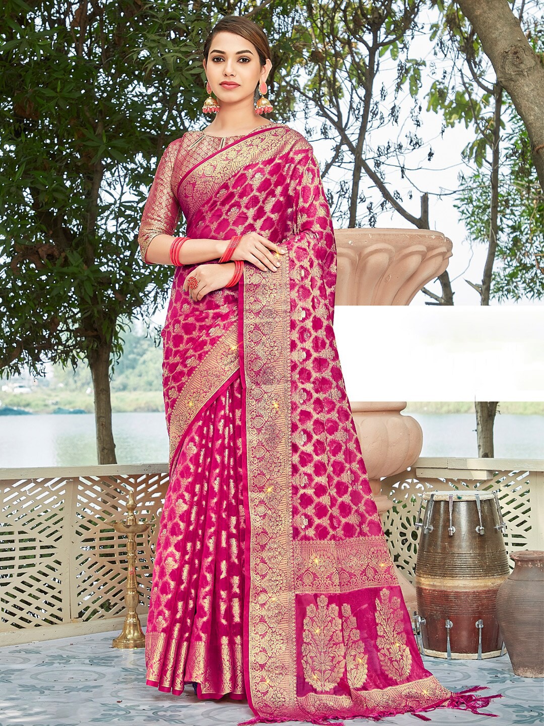 

SANGAM PRINTS Ethnic Motif Woven Design Zari Organza Saree, Pink