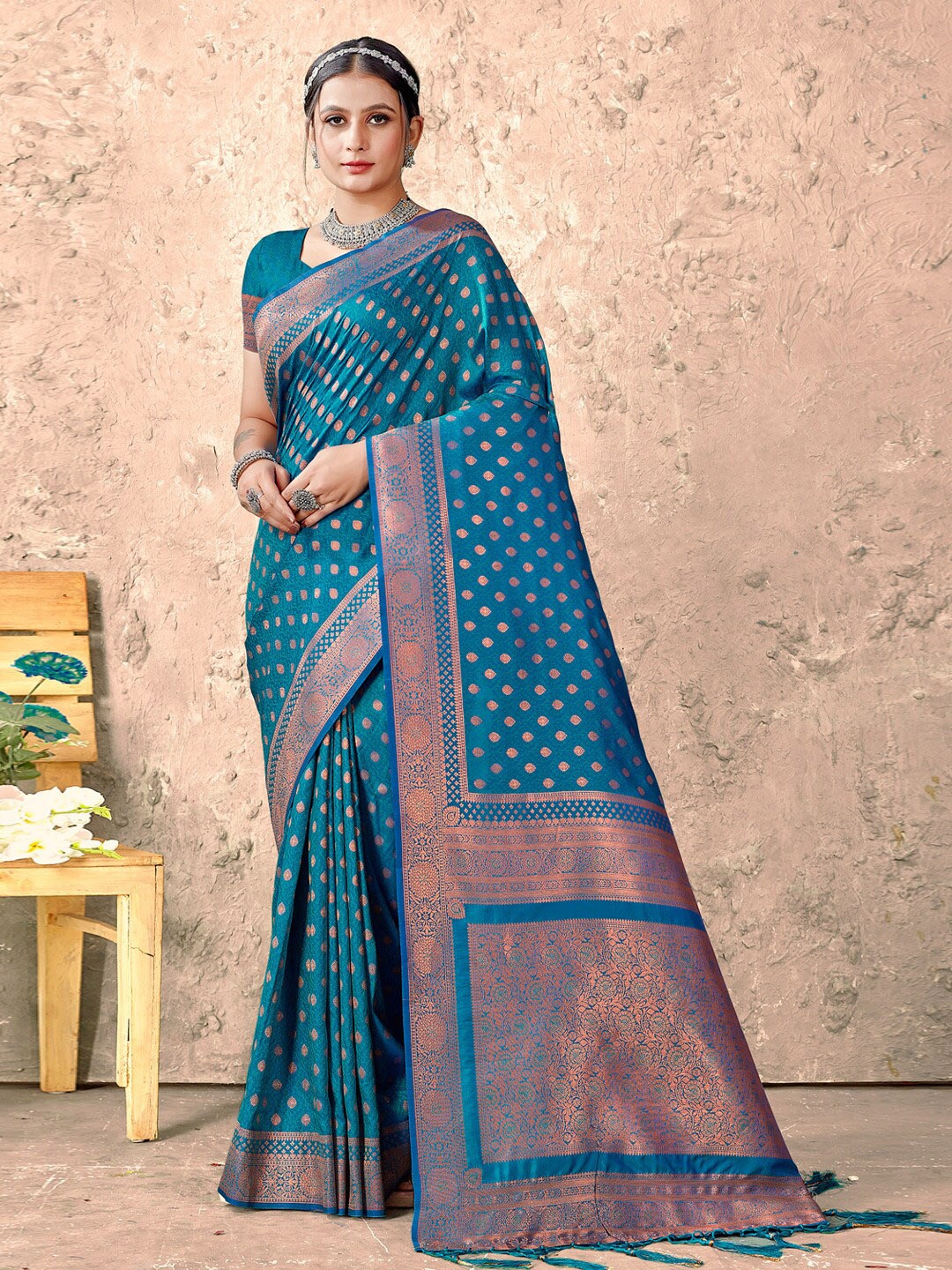 

SANGAM PRINTS Ethnic Motif Woven Design Zari Saree, Blue