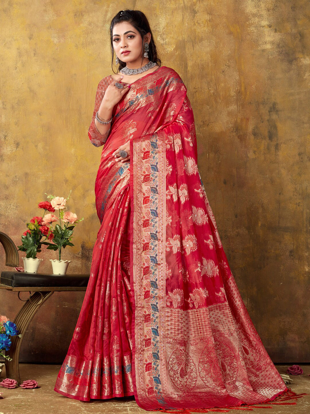 

SANGAM PRINTS Floral Woven Design Stone Work Organza Saree, Red