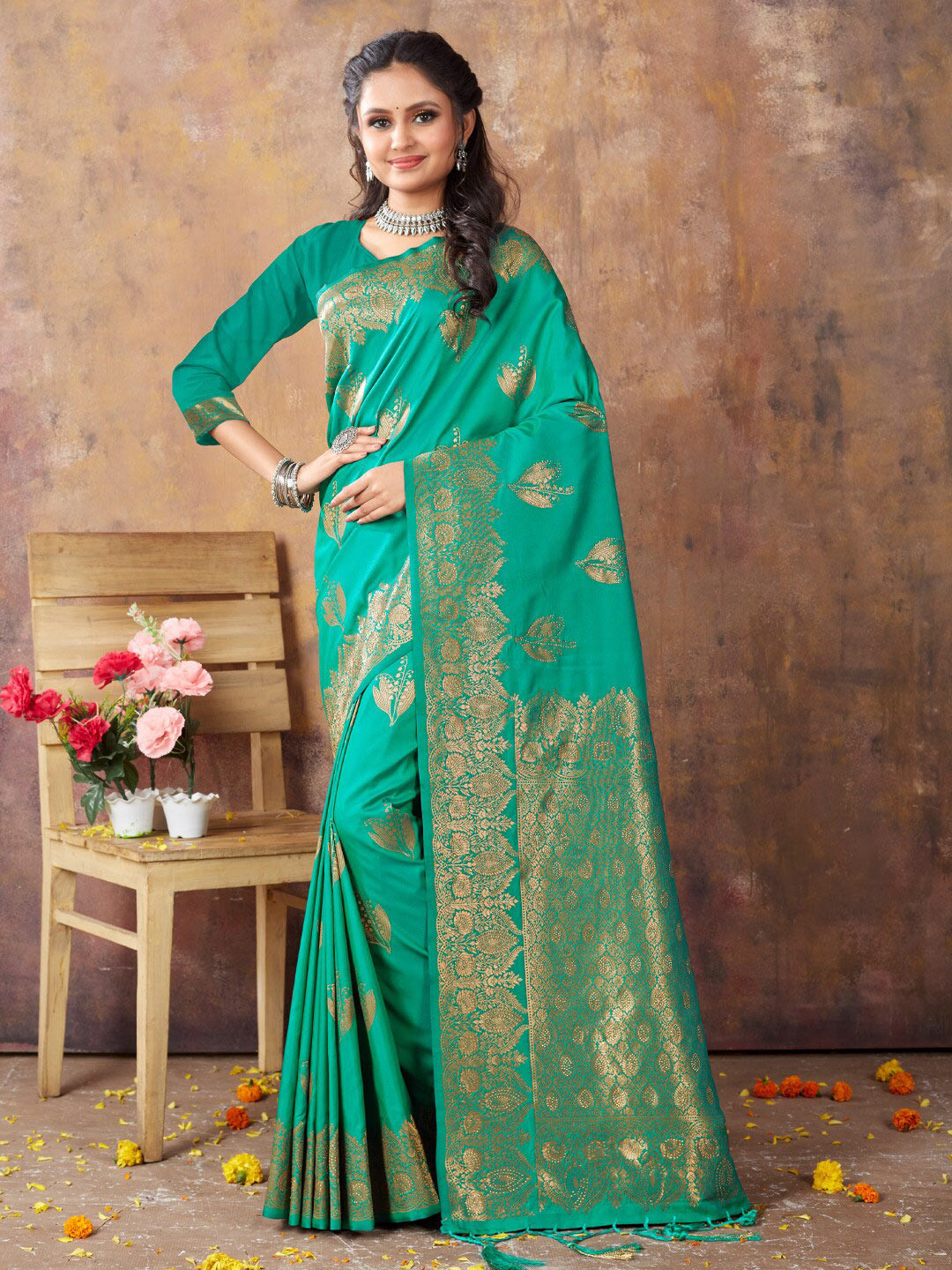 

SANGAM PRINTS Floral Woven Design Zari Embellished Saree, Sea green