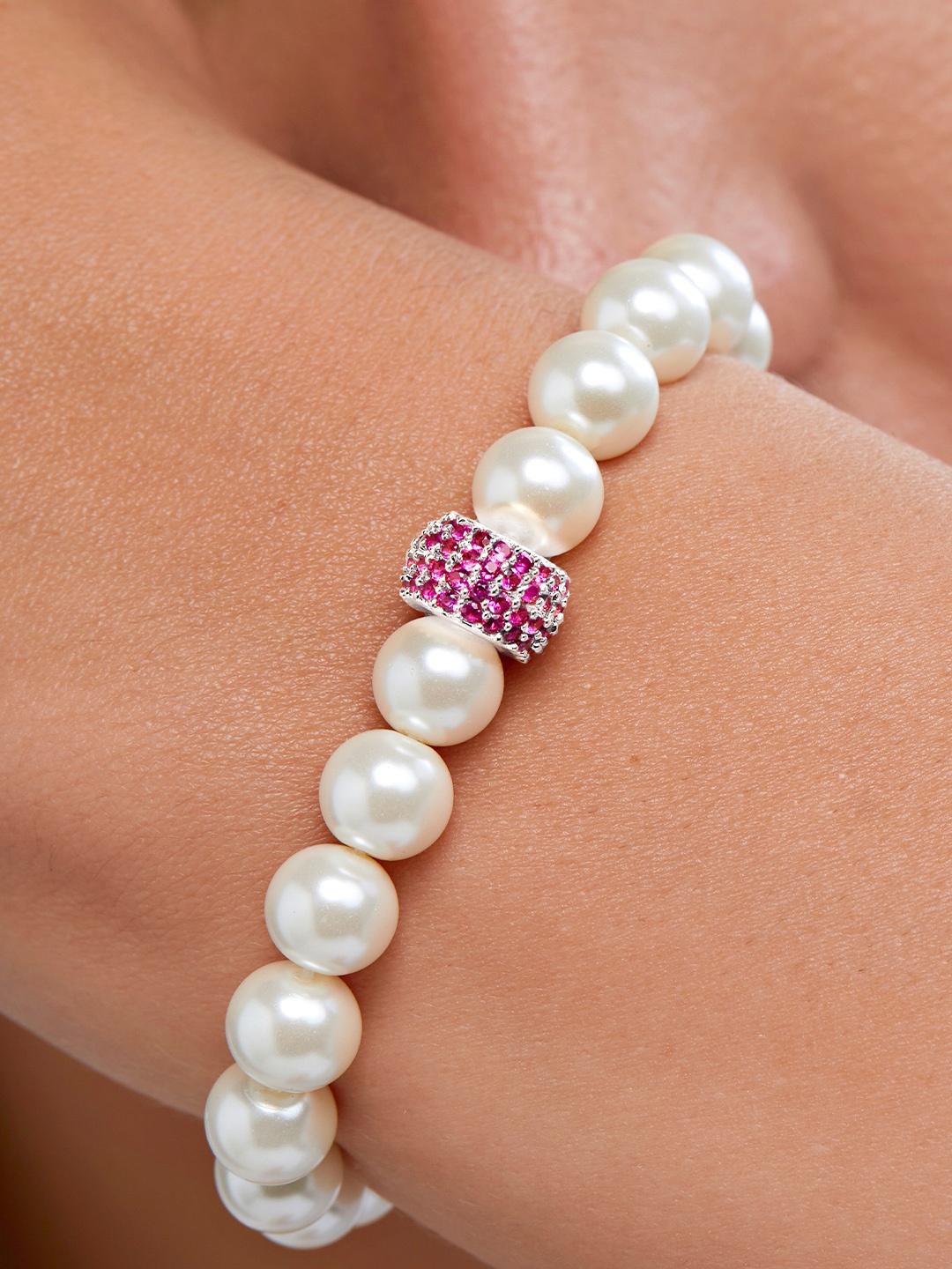 

MINUTIAE Silver Plated Pearls Beaded Elasticated Bracelet