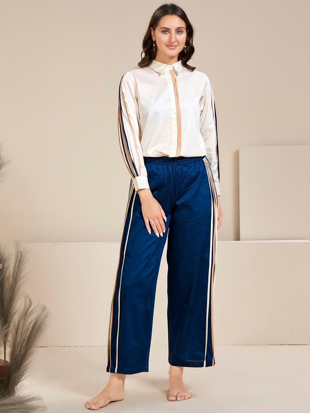 

Bannos Swagger Striped Shirt Collar Pleated Co-Ords Set, White