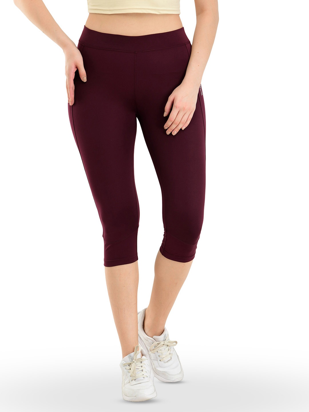 

Body Smith Women High-Rise Sports Capris, Maroon
