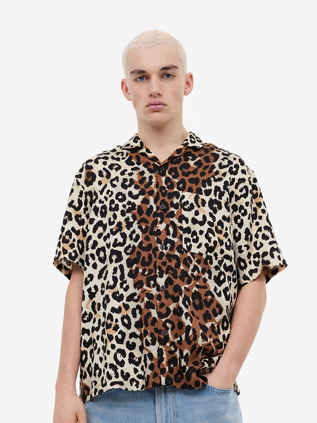 

H&M Men Relaxed Fit Modal Resort Shirt, Beige