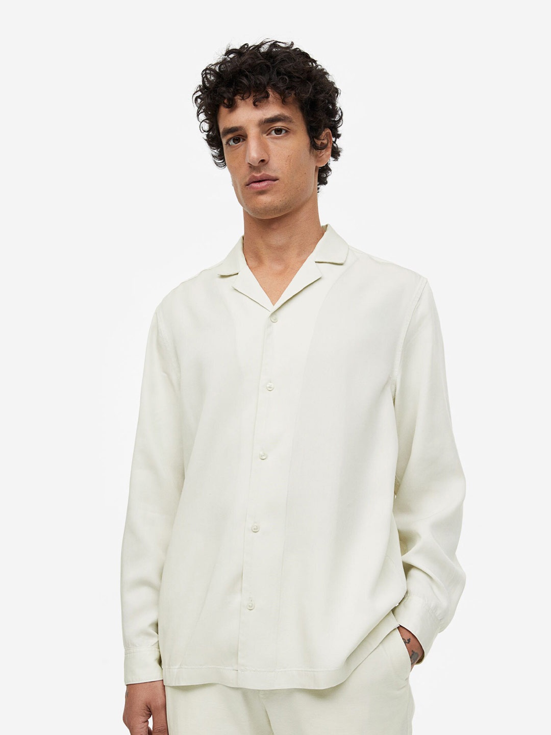

H&M Men Regular Fit Long-Sleeved Lyocell Resort Shirt, Beige