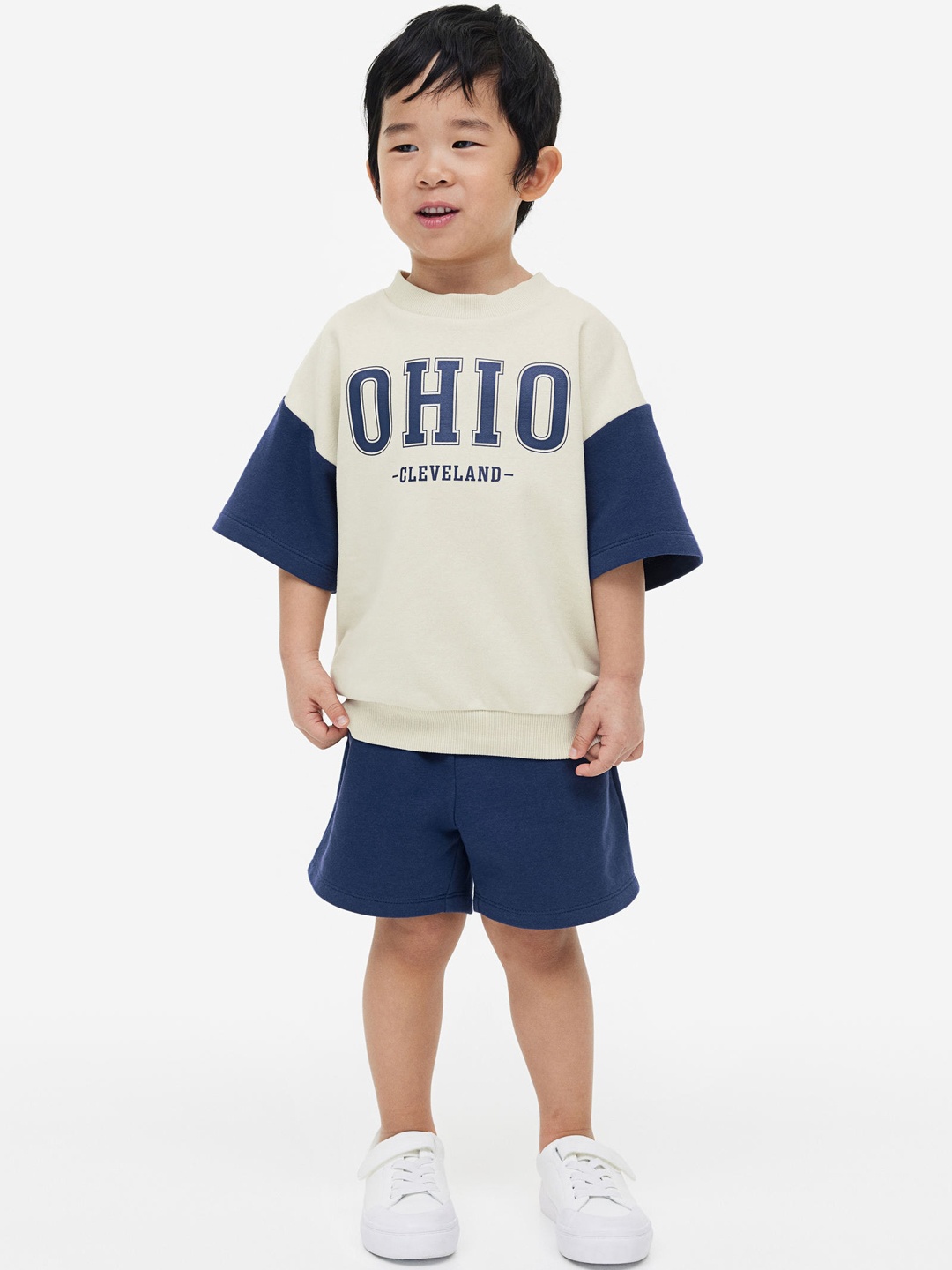 

H&M Boys 2-Piece Sweatshirt Set, Off white