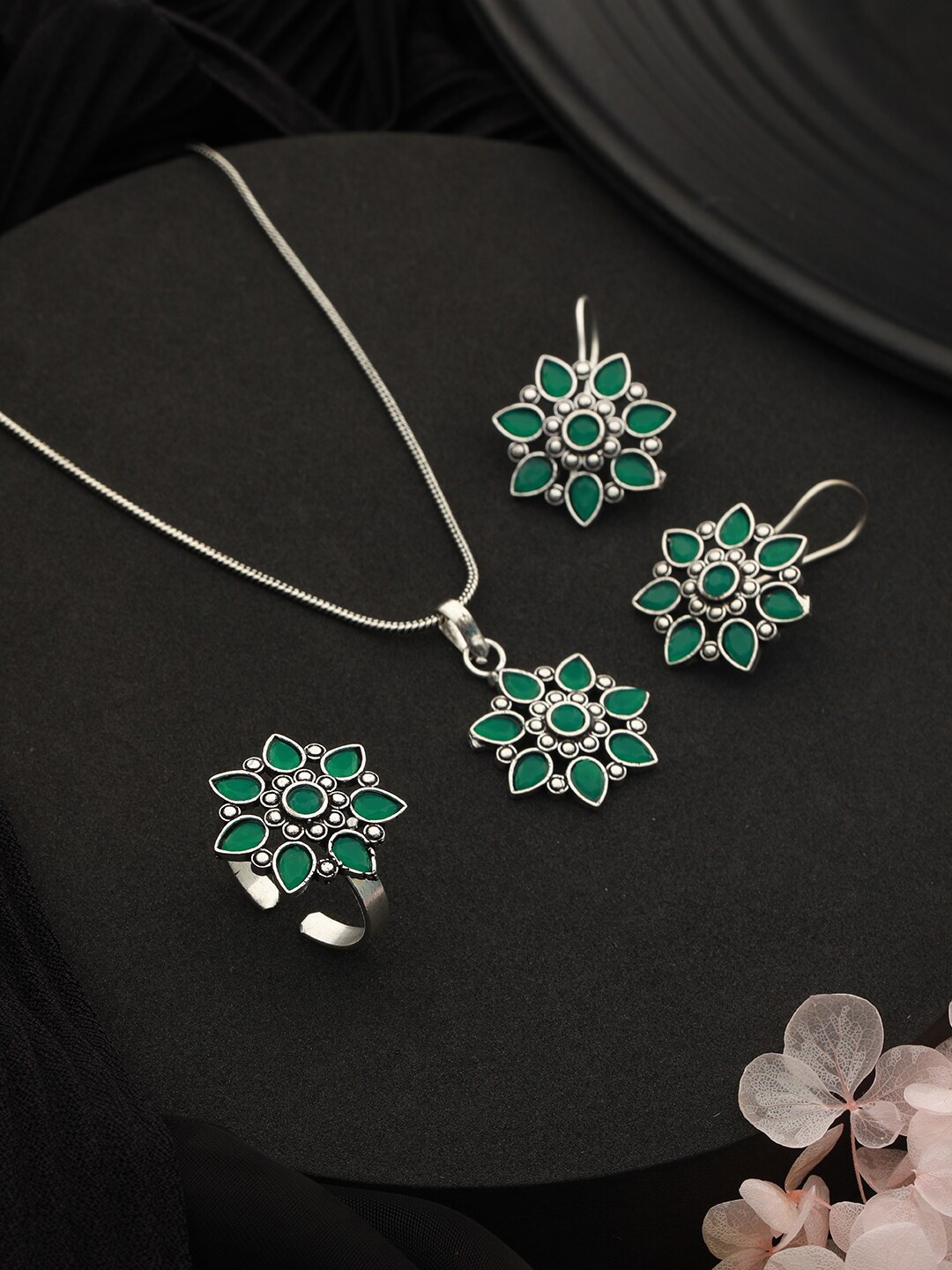 

Saraf RS Jewellery Silver-Plated & Stones-Studded Oxidised Jewellery Set