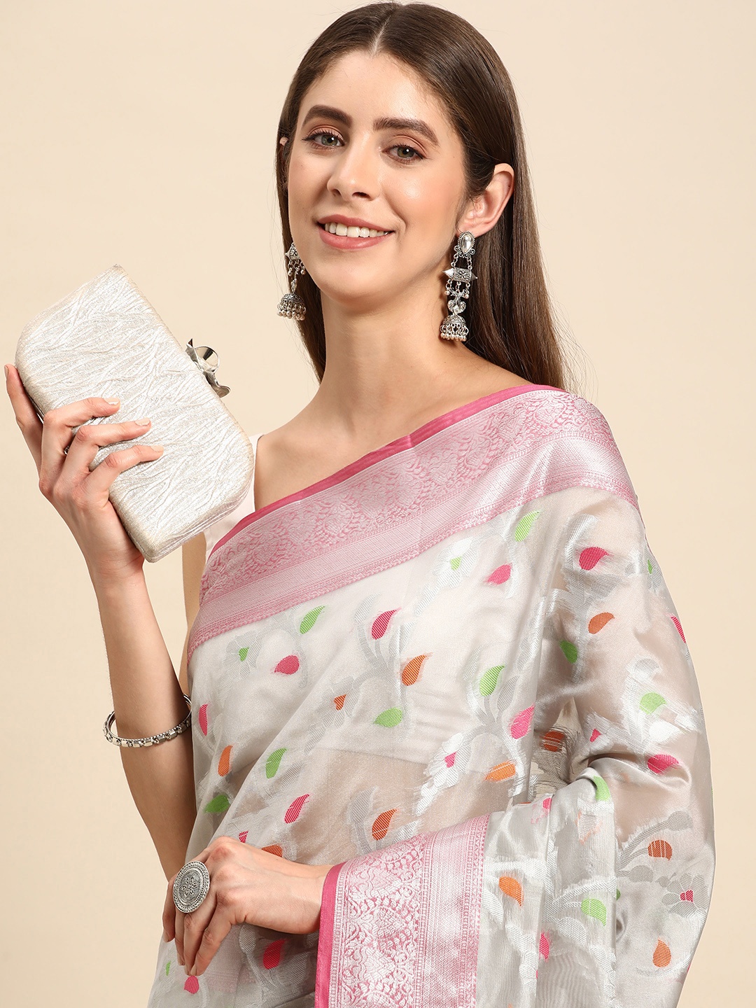 

VASTRANAND Floral Zari Art Silk Kota Saree, Silver