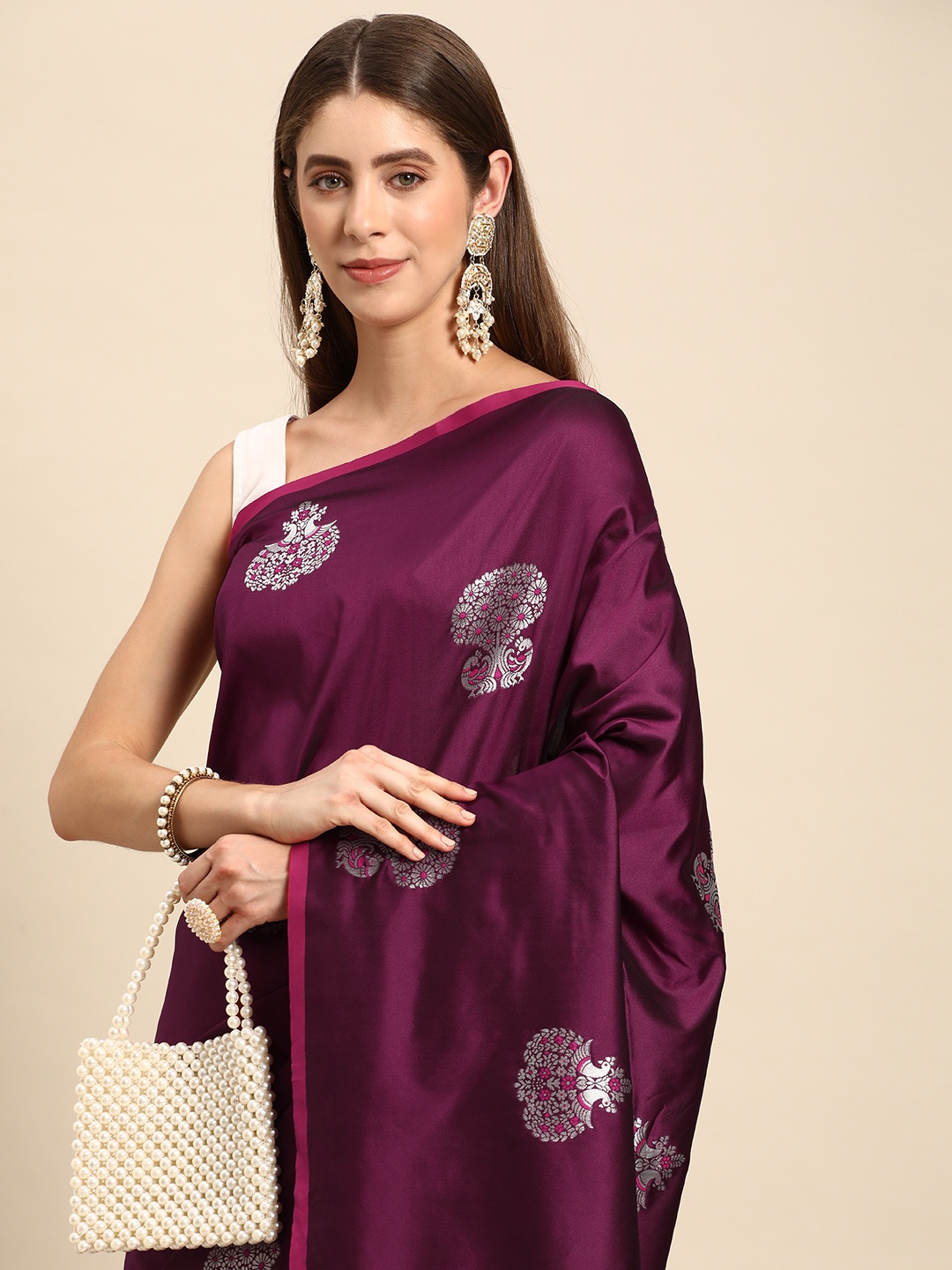 

VASTRANAND Ethnic Motifs Zari Silk Blend Banarasi Saree, Burgundy