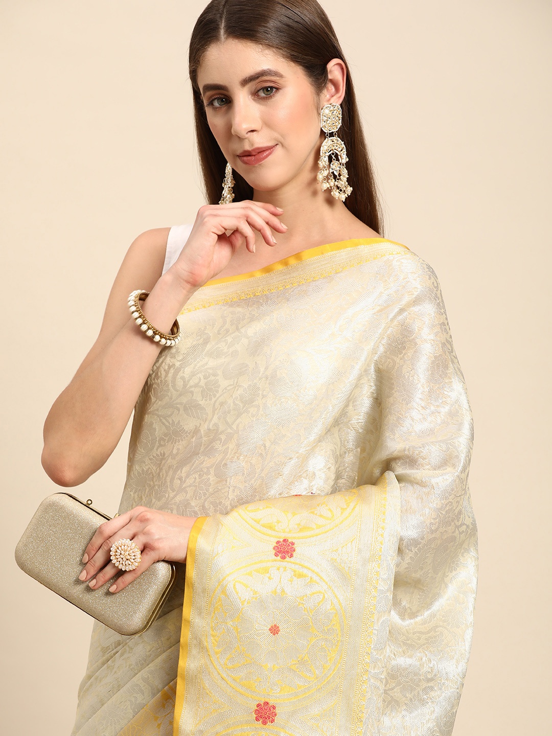 

VASTRANAND Ethnic Motifs Zari Art Silk Kota Saree, Silver