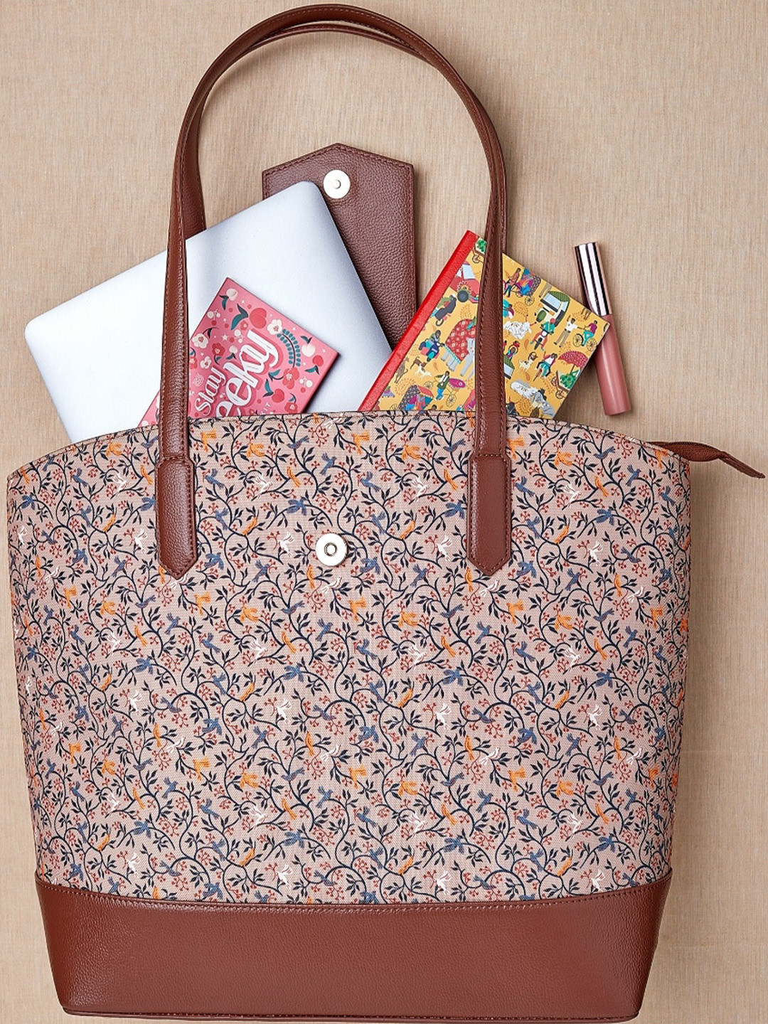 

TEAL BY CHUMBAK Floral Printed Structured Tote Bag, Peach