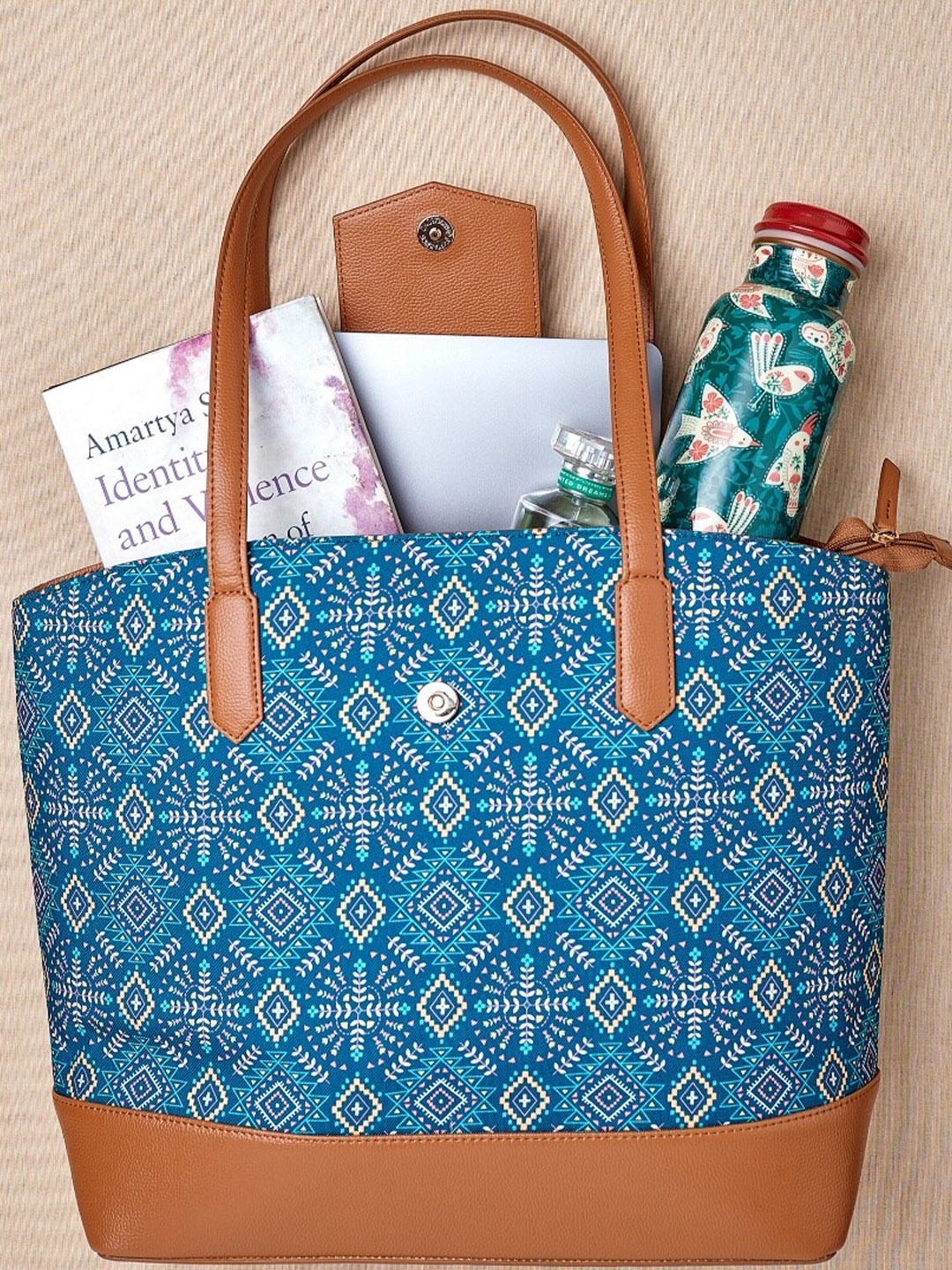 

TEAL BY CHUMBAK Ethnic Motifs Printed Oversized Structured Tote Bag, Blue