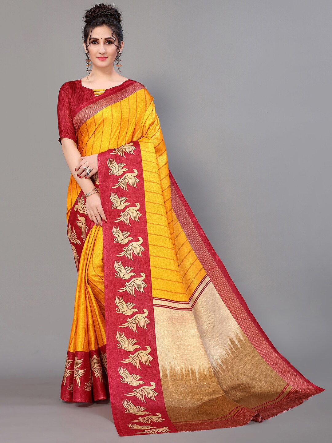 

GORGONE Striped Silk Blend Saree, Yellow