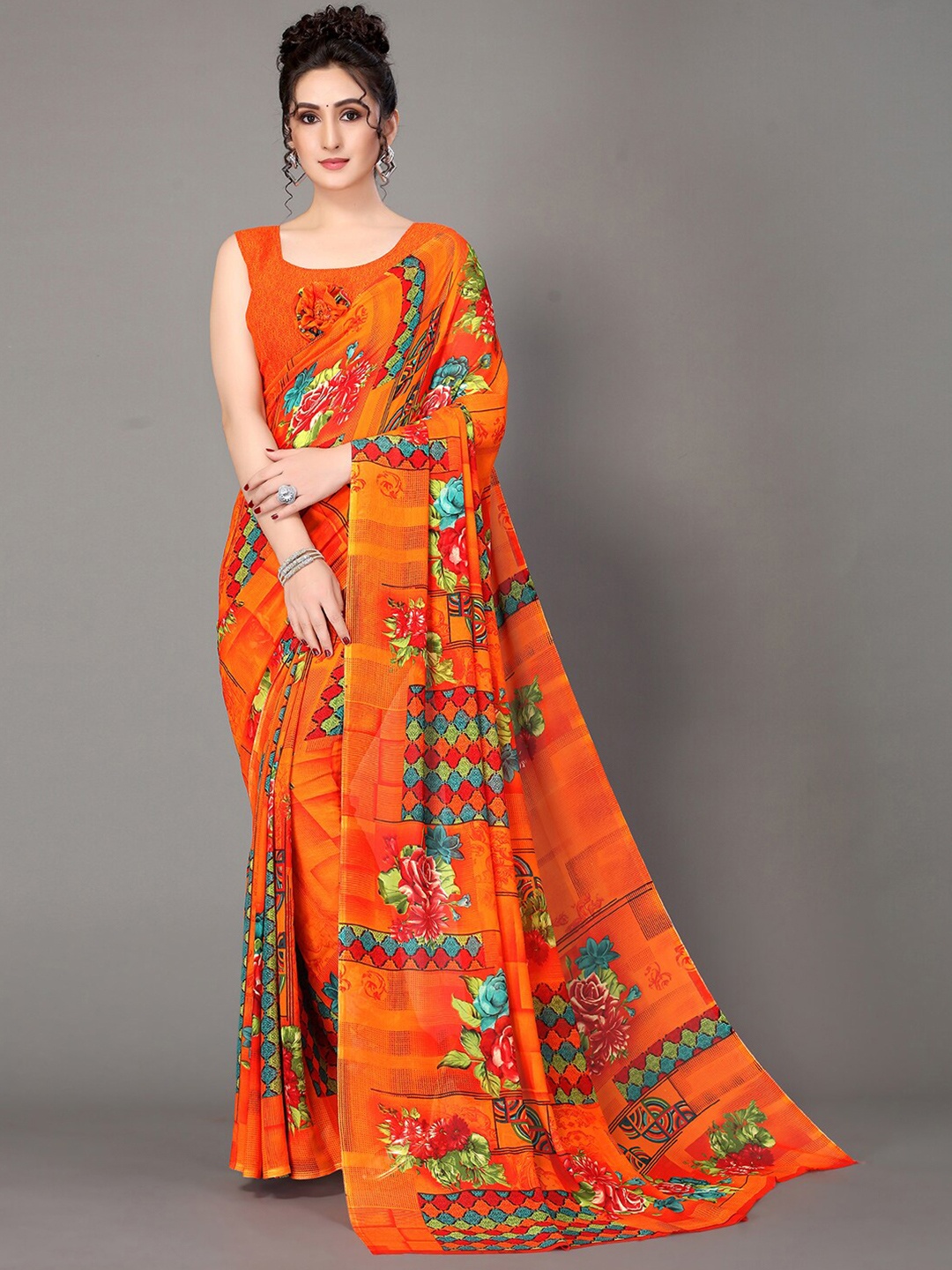 

GORGONE Floral Printed Saree, Orange