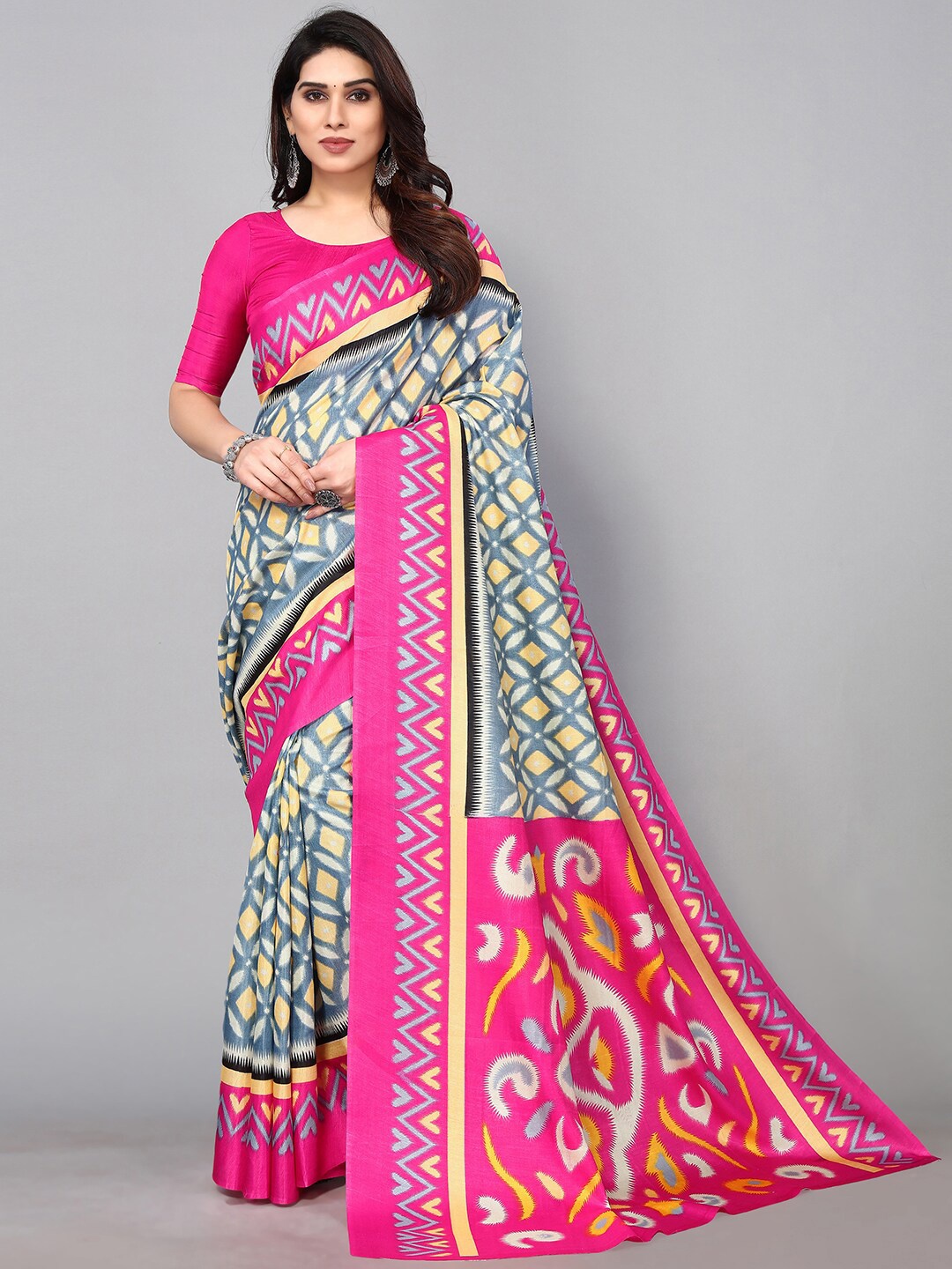 

GORGONE Geometric Printed Patola Saree, Grey