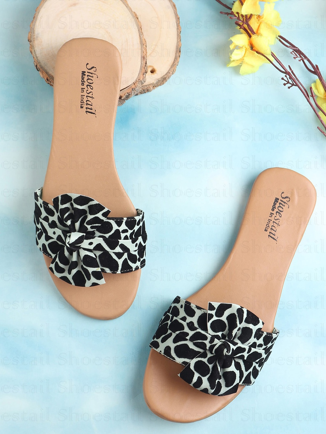 

Shoestail Women Printed Open Toe Flats, Green