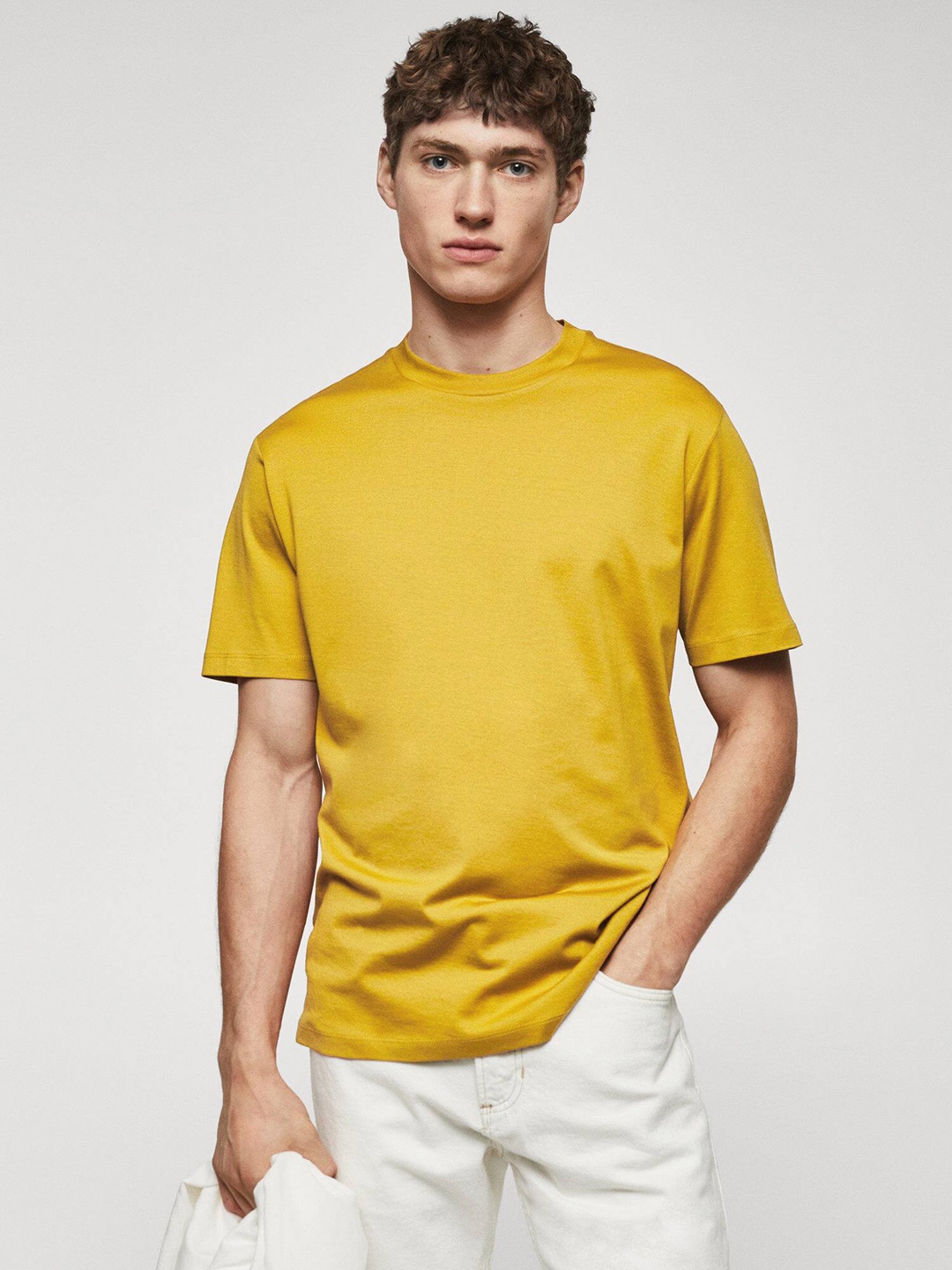 

MANGO MAN Solid Pure Cotton T-shirt, Mustard