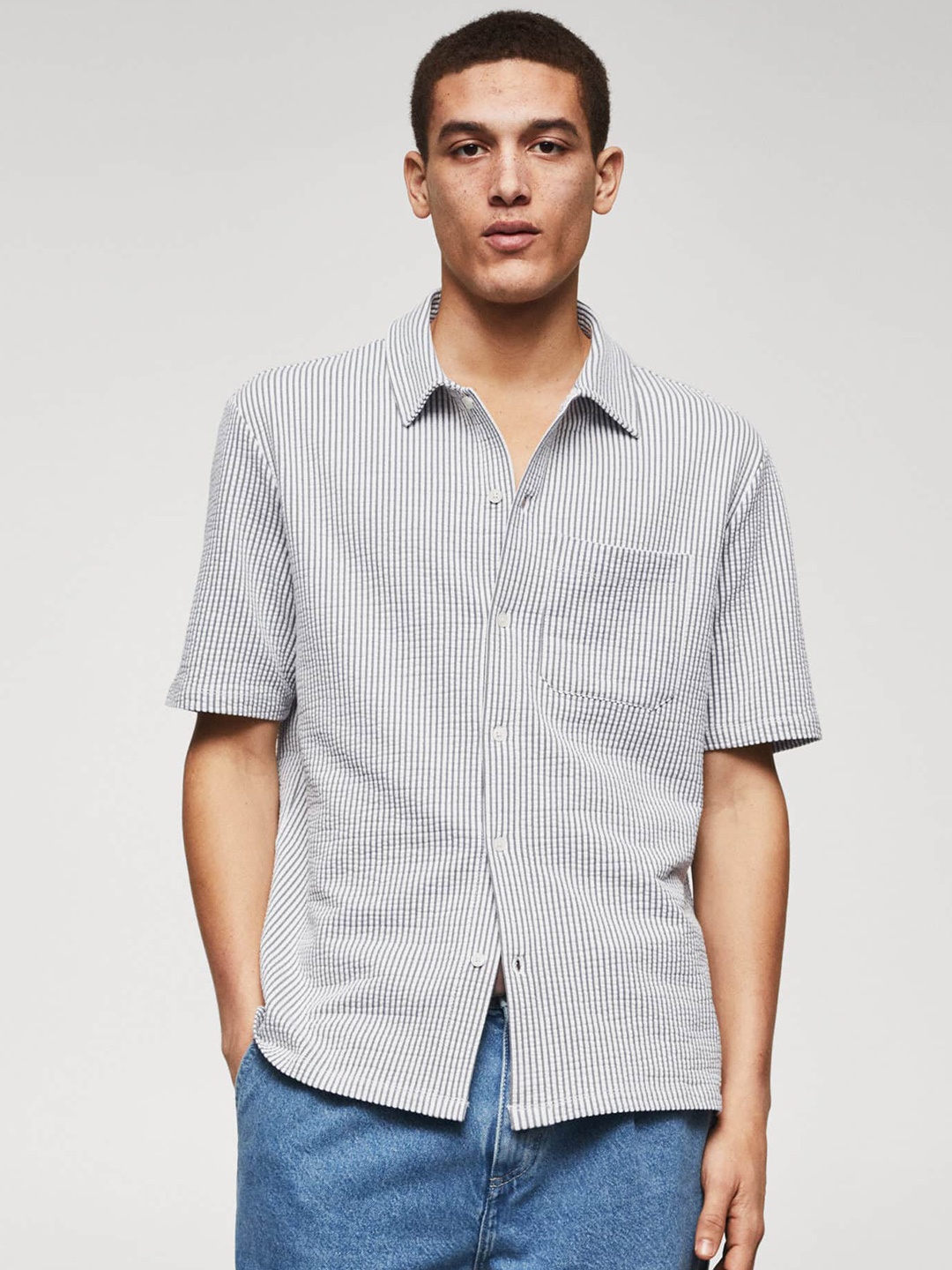 

MANGO MAN Striped Seersucker Sustainable Shirt, White