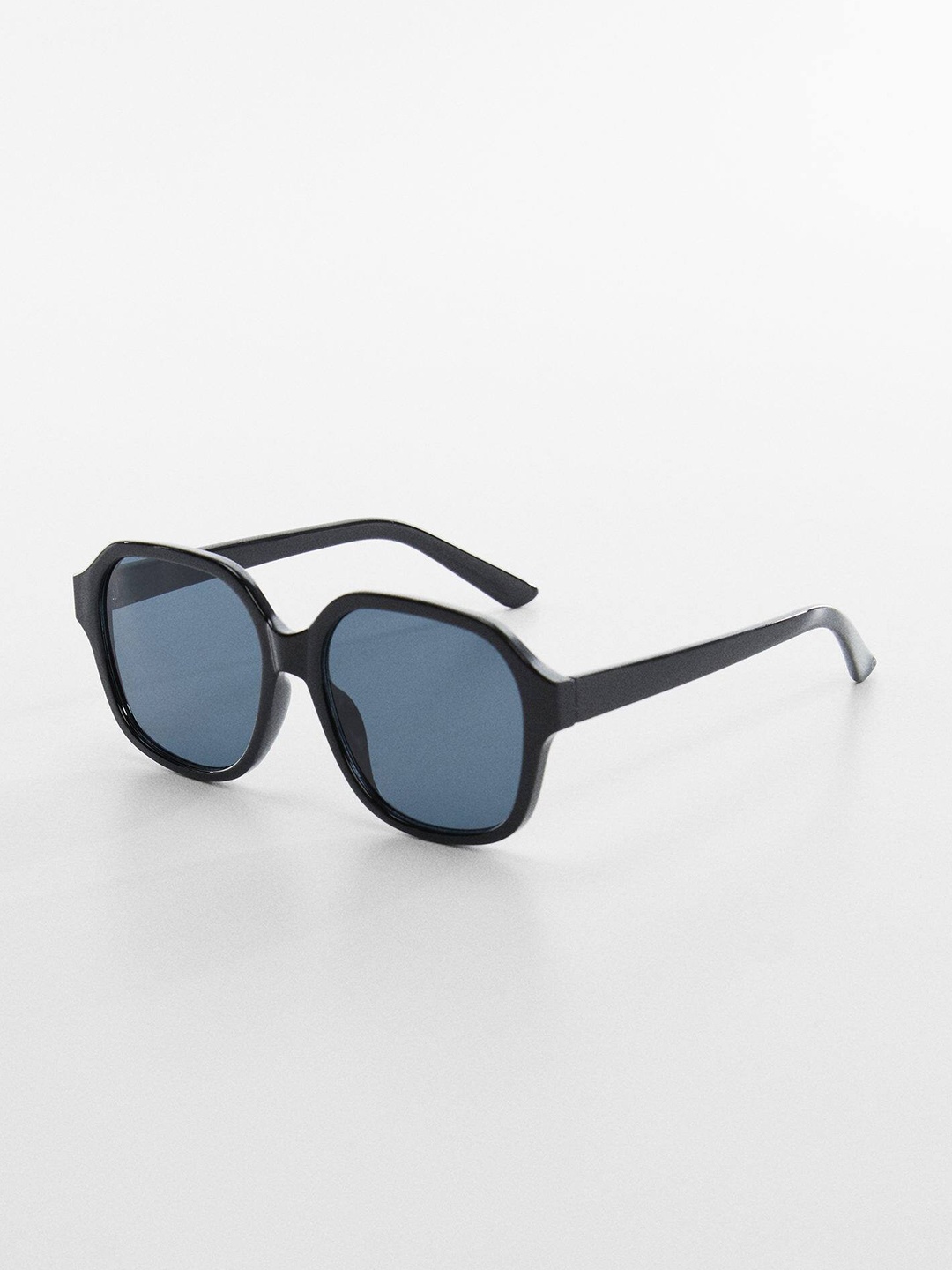 

MANGO Women Sustainable Oversized Sunglasses with UV Protected Lens Women, Blue
