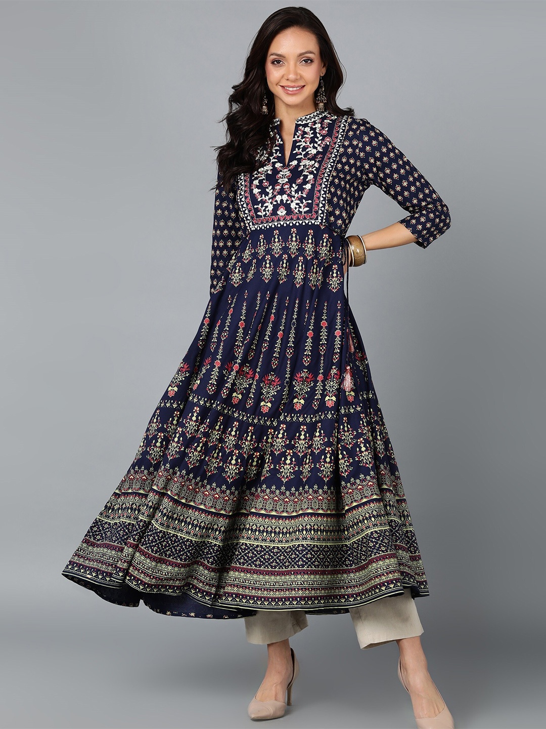 

Glorious Women Blue Ethnic Motifs Printed Thread Work Anarkali Kurta