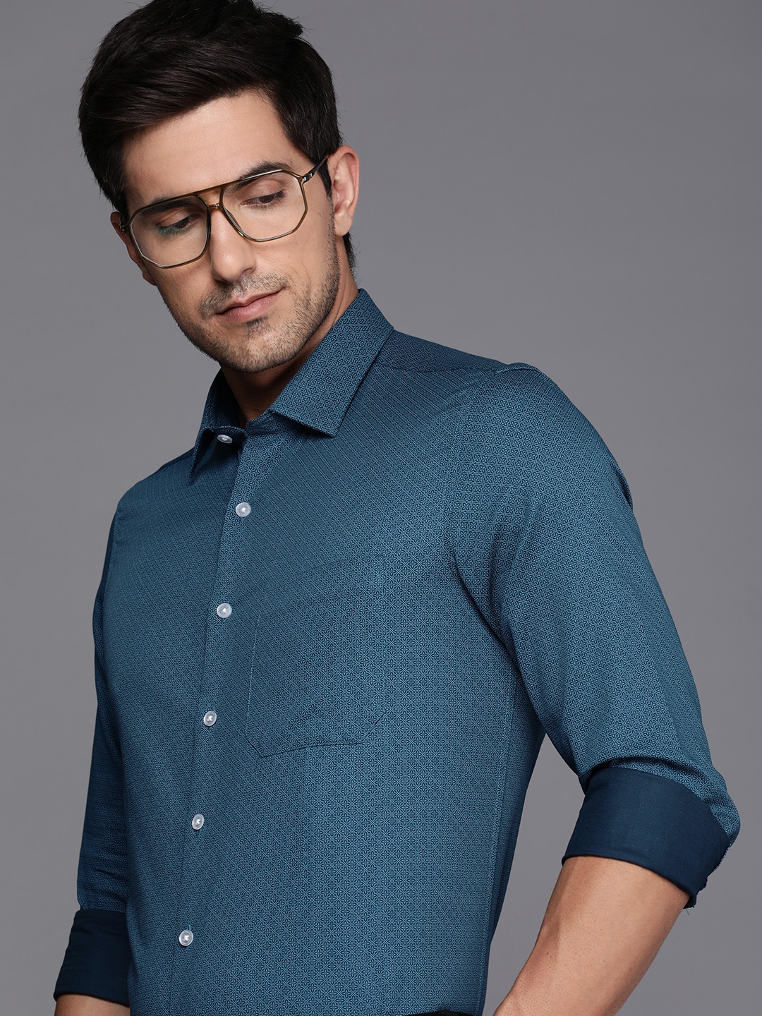 

Louis Philippe Men Pure Cotton Slim Fit Opaque Printed Formal Shirt, Teal