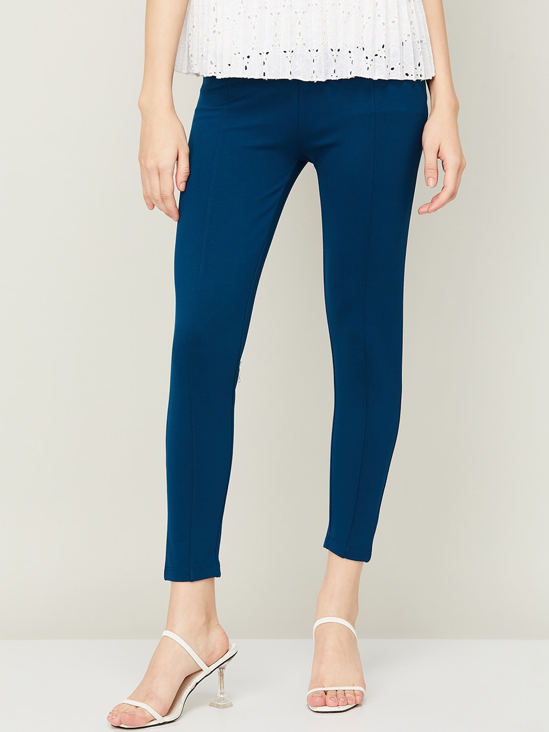 

CODE by Lifestyle Women Mid-Rise Casual Trousers, Teal